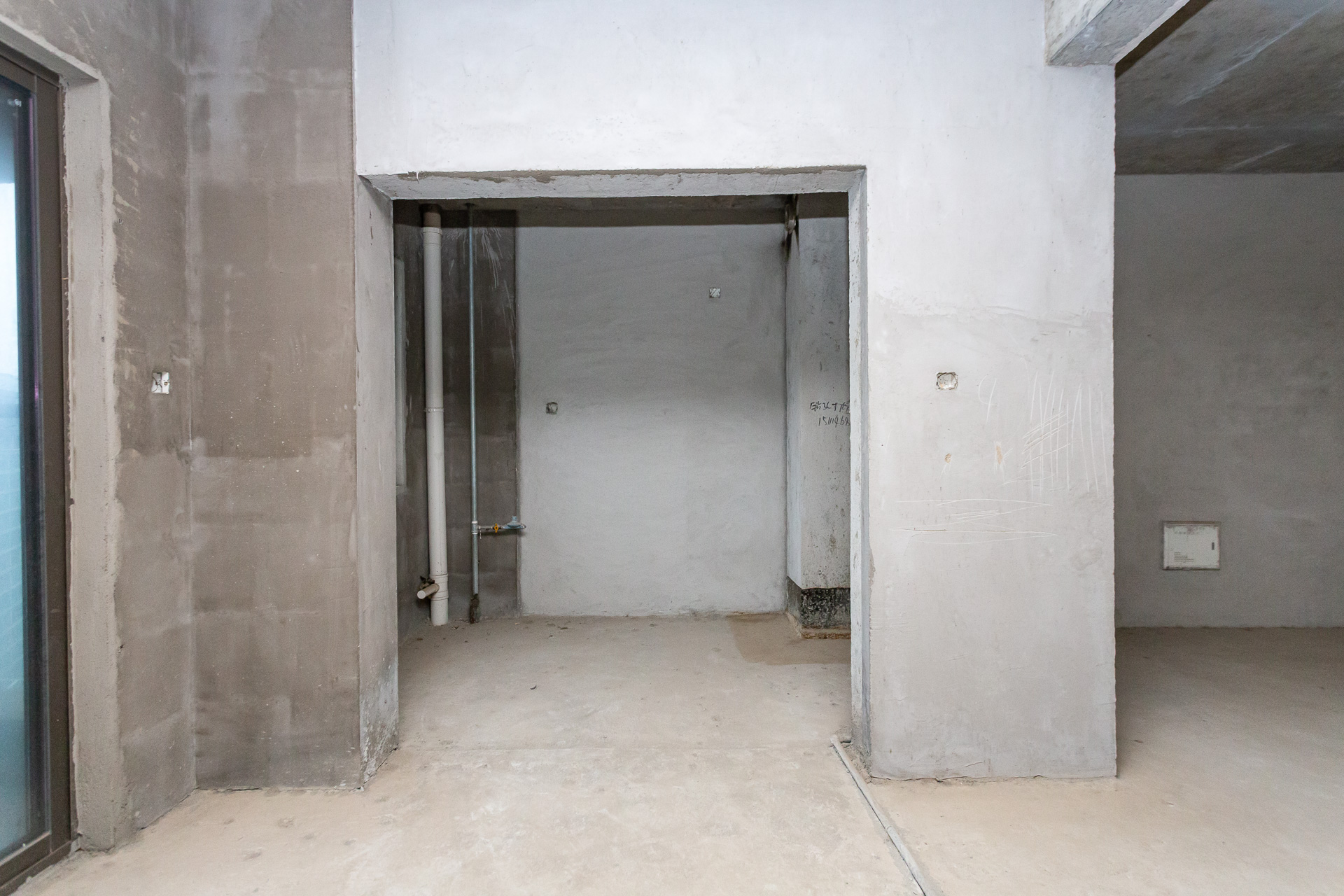 润和滨江府  4室2厅2卫    123.0万 润和滨江府  4室2厅2卫    123.0万厨房