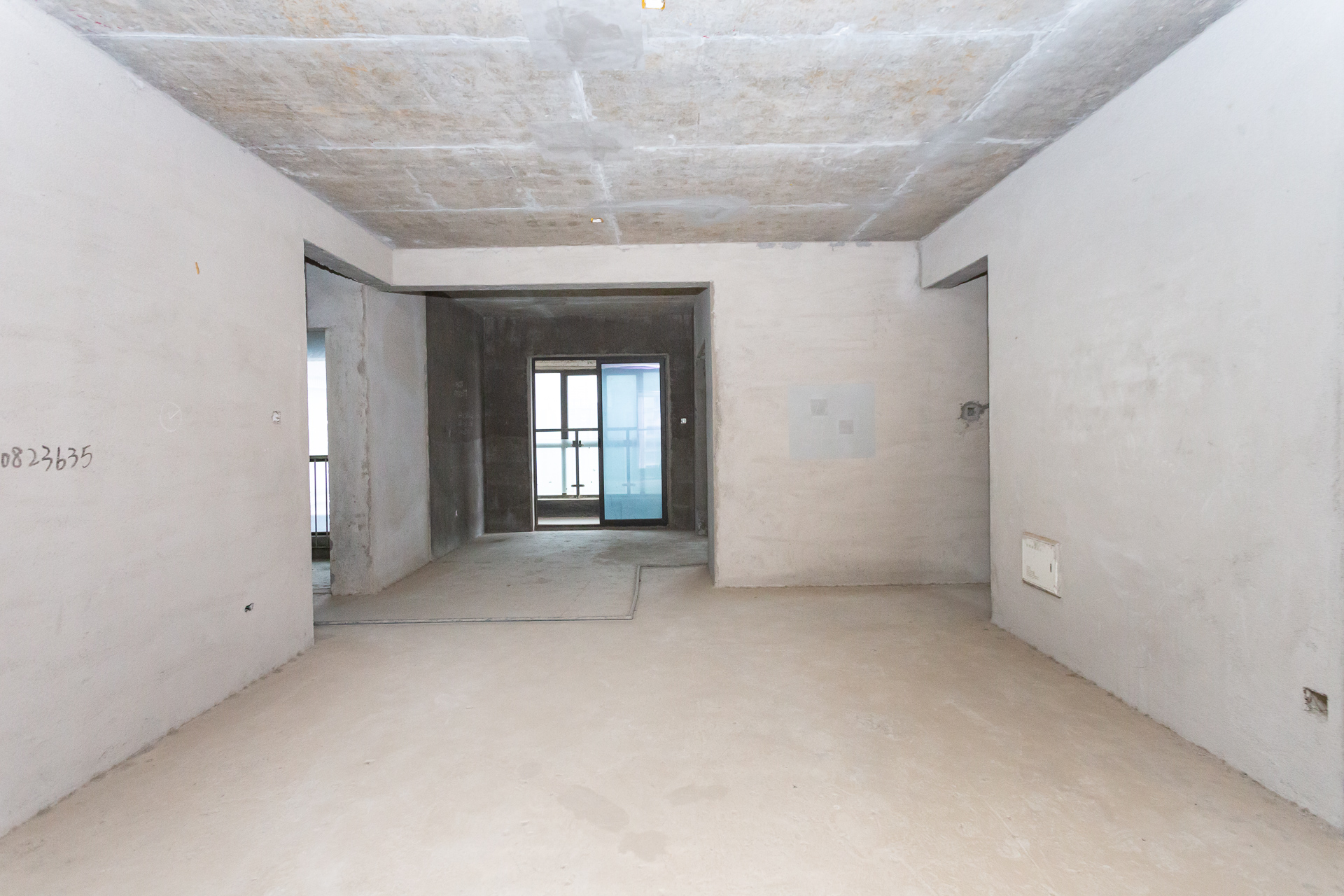 润和滨江府  4室2厅2卫    123.0万 润和滨江府  4室2厅2卫    123.0万客厅