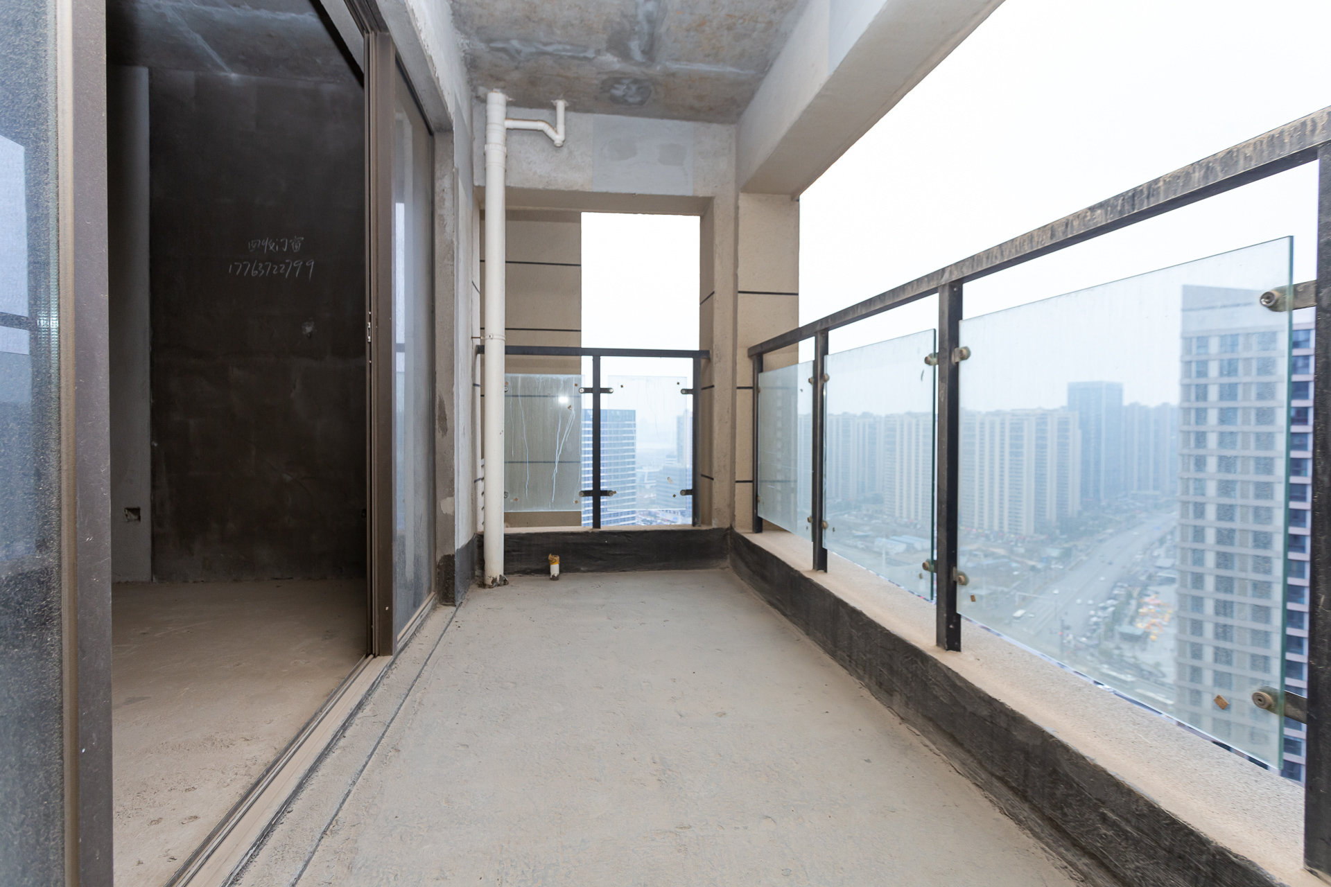 润和滨江府  4室2厅2卫    123.0万 润和滨江府  4室2厅2卫    123.0万阳台