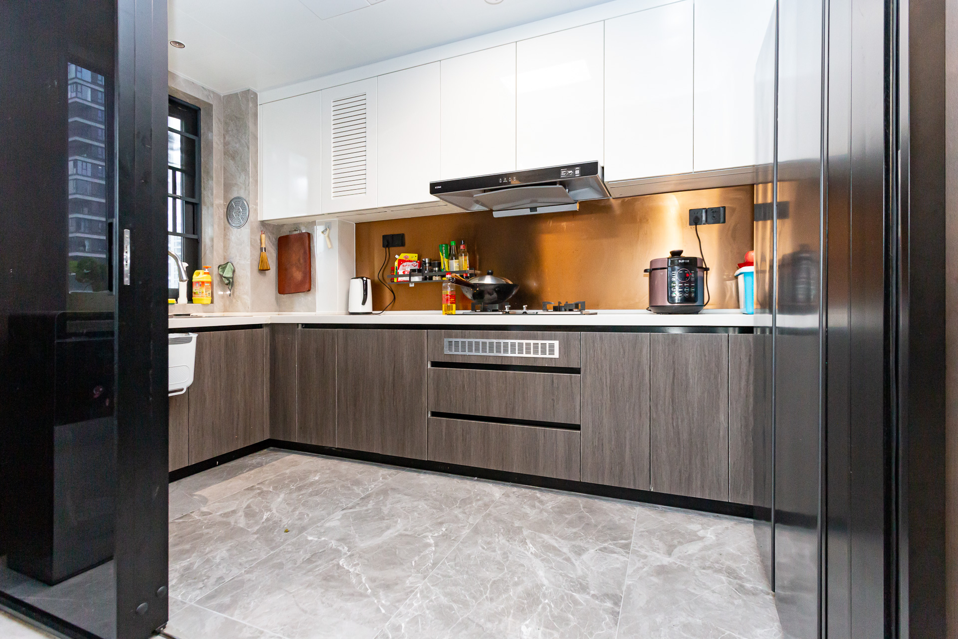 越秀湘江星汇城三期  4室2厅2卫    260.0万 越秀湘江星汇城三期  4室2厅2卫    260.0万厨房