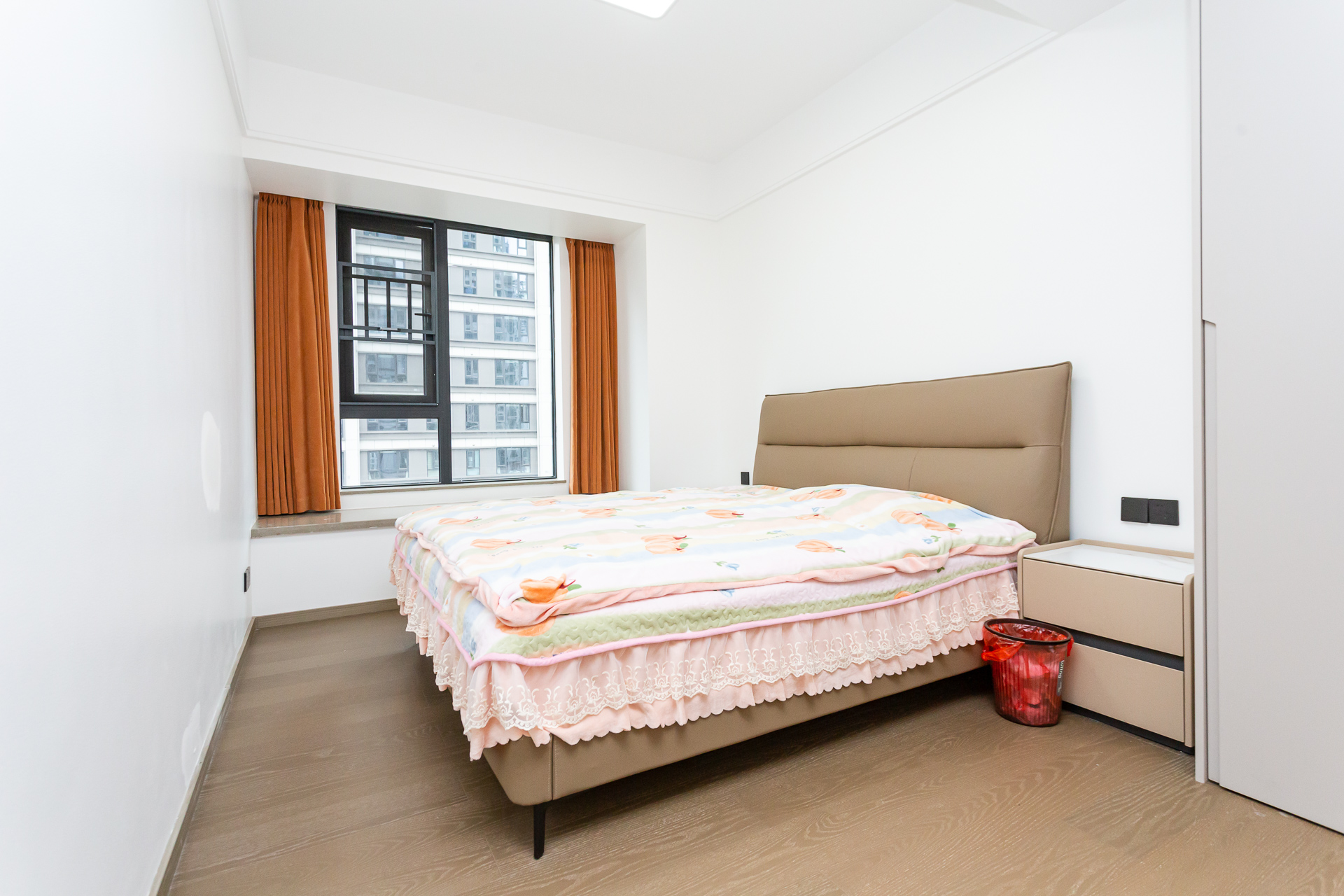 越秀湘江星汇城三期  4室2厅2卫    260.0万 越秀湘江星汇城三期  4室2厅2卫    260.0万卧室