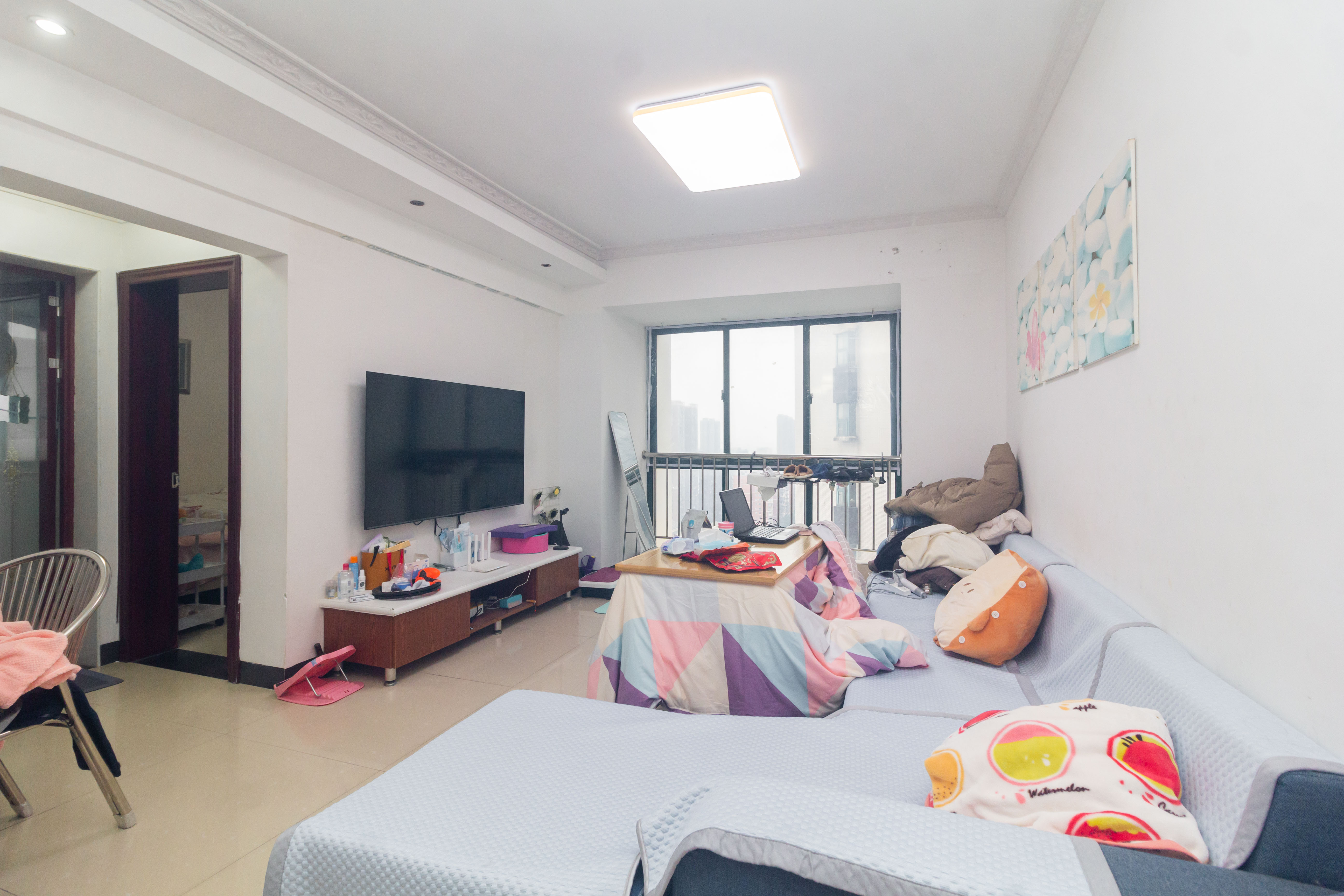 华天LOHO小镇  2室1厅1卫    39.8万 华天LOHO小镇  2室1厅1卫    39.8万客厅