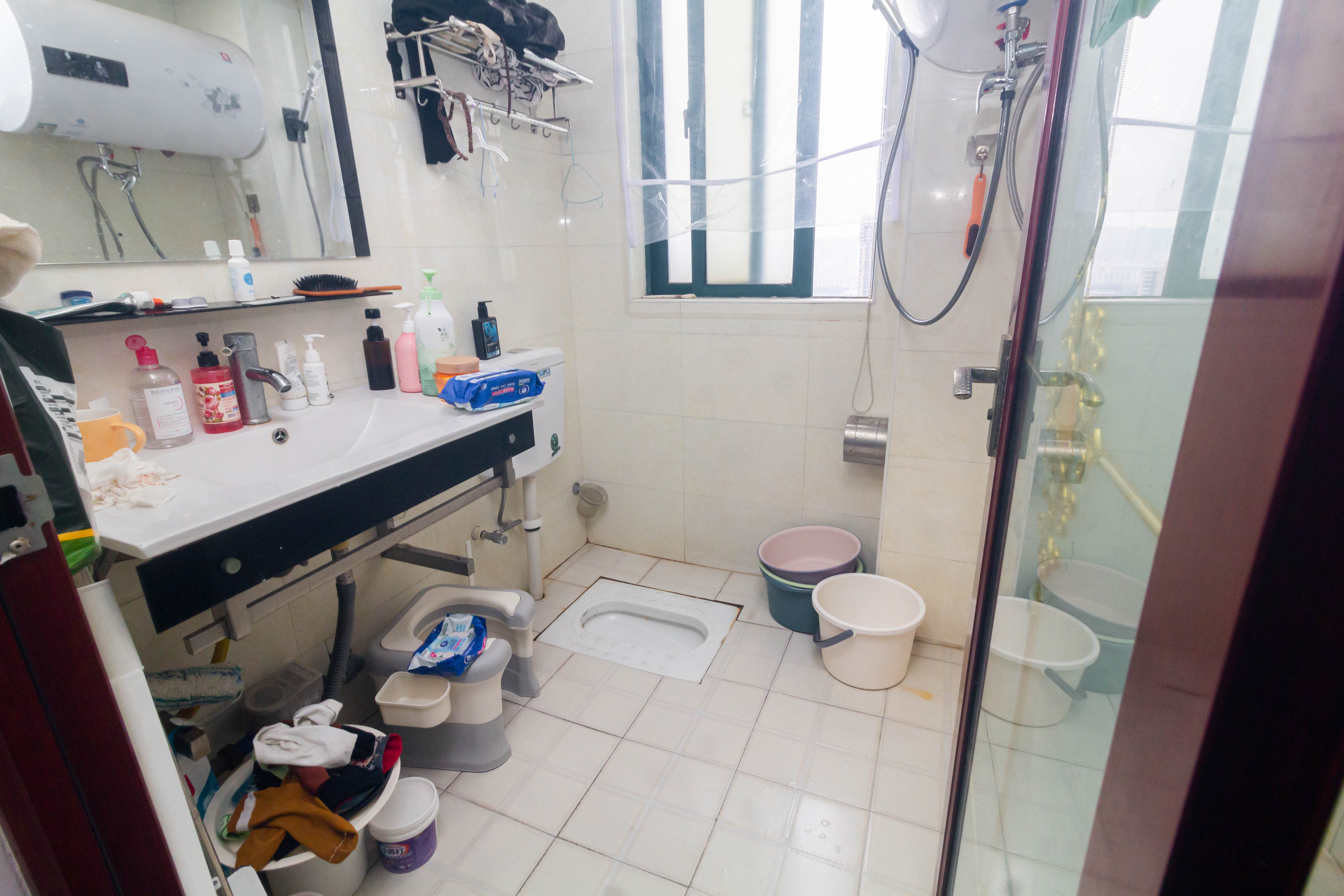 华天LOHO小镇  2室1厅1卫    39.8万 华天LOHO小镇  2室1厅1卫    39.8万卫生间