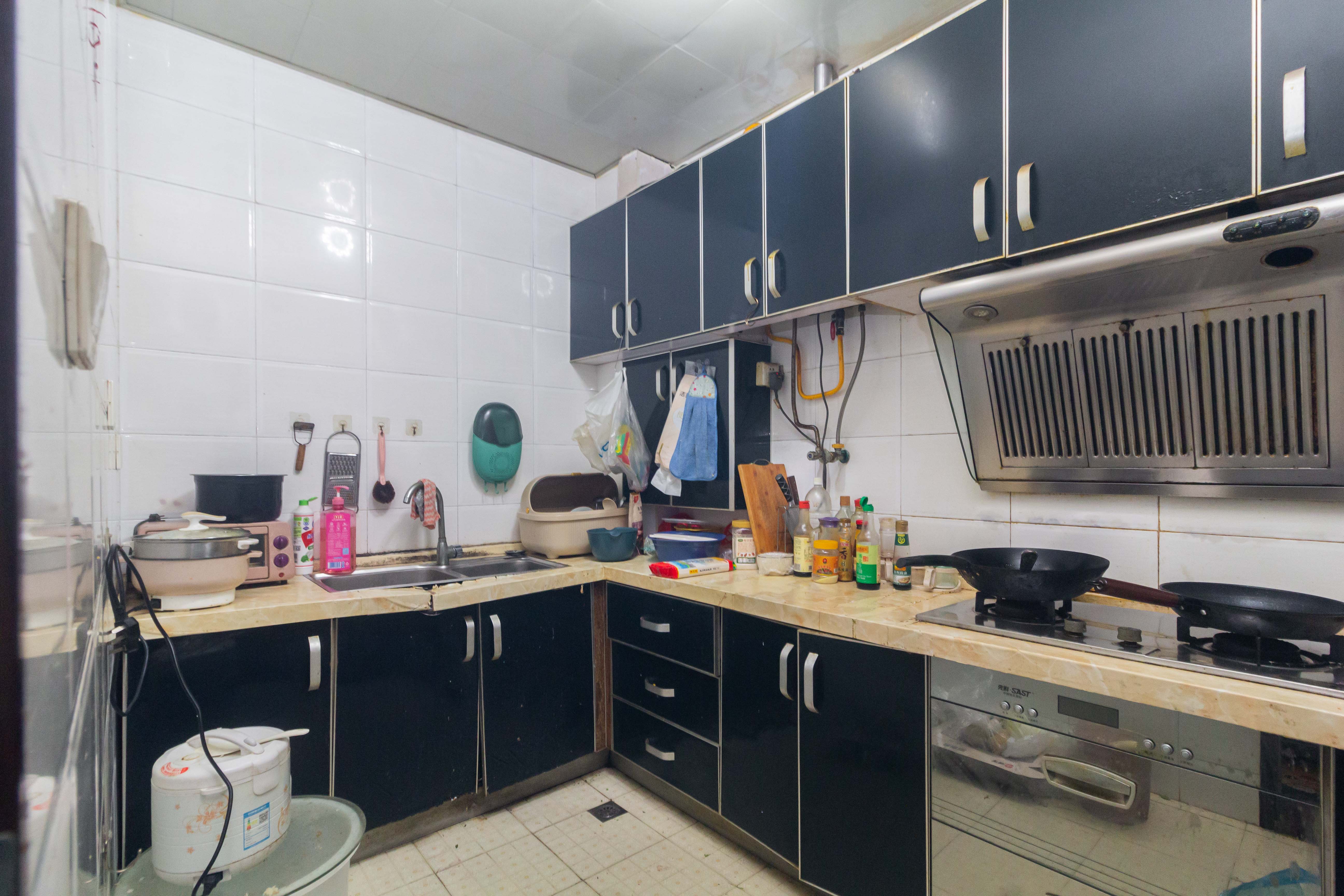 广角之恋(睿智园) 2室2厅1卫 38.8万 广角之恋(睿智园) 2室2厅1卫 38.8万厨房