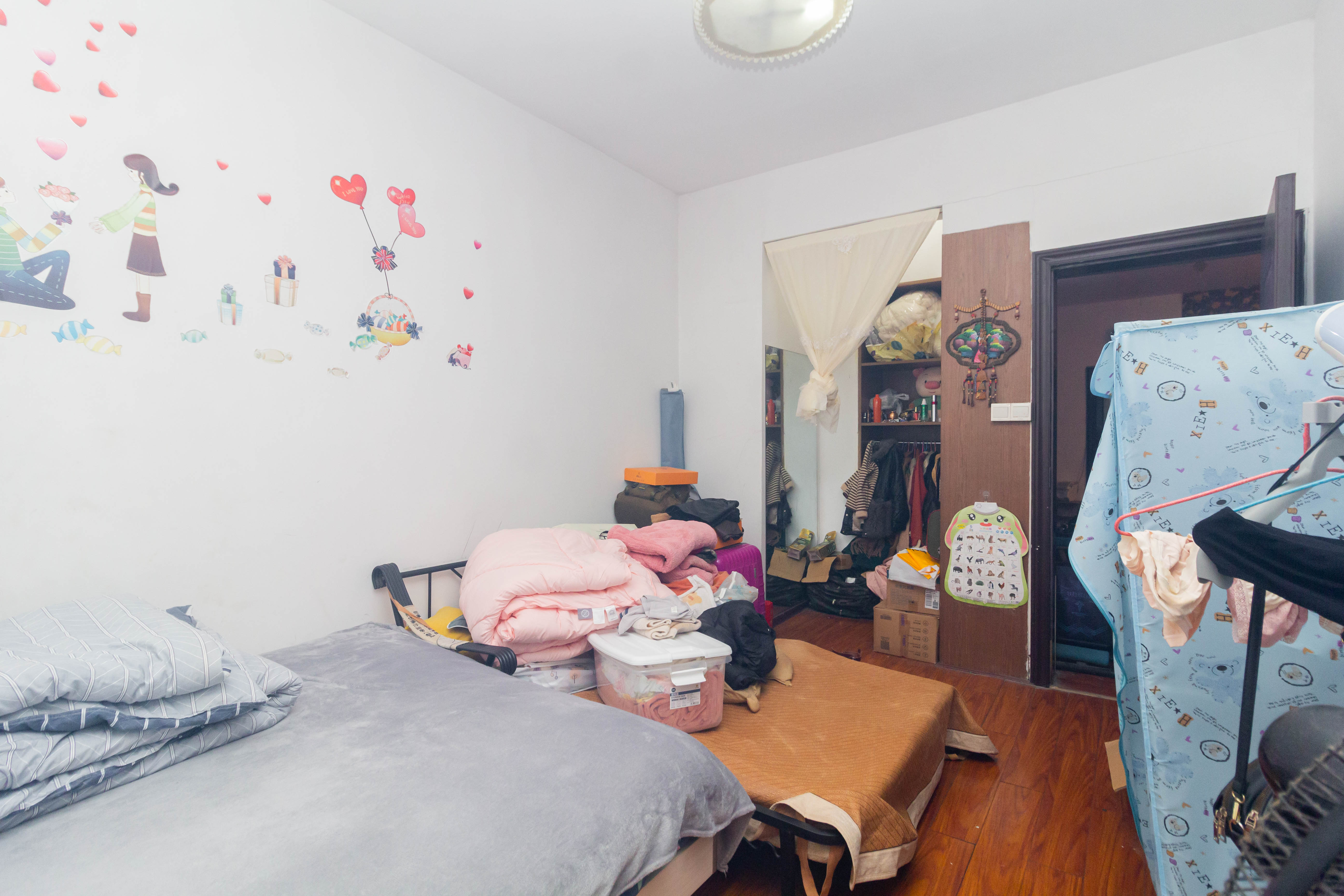 广角之恋(睿智园) 2室2厅1卫 38.8万 广角之恋(睿智园) 2室2厅1卫 38.8万卧室