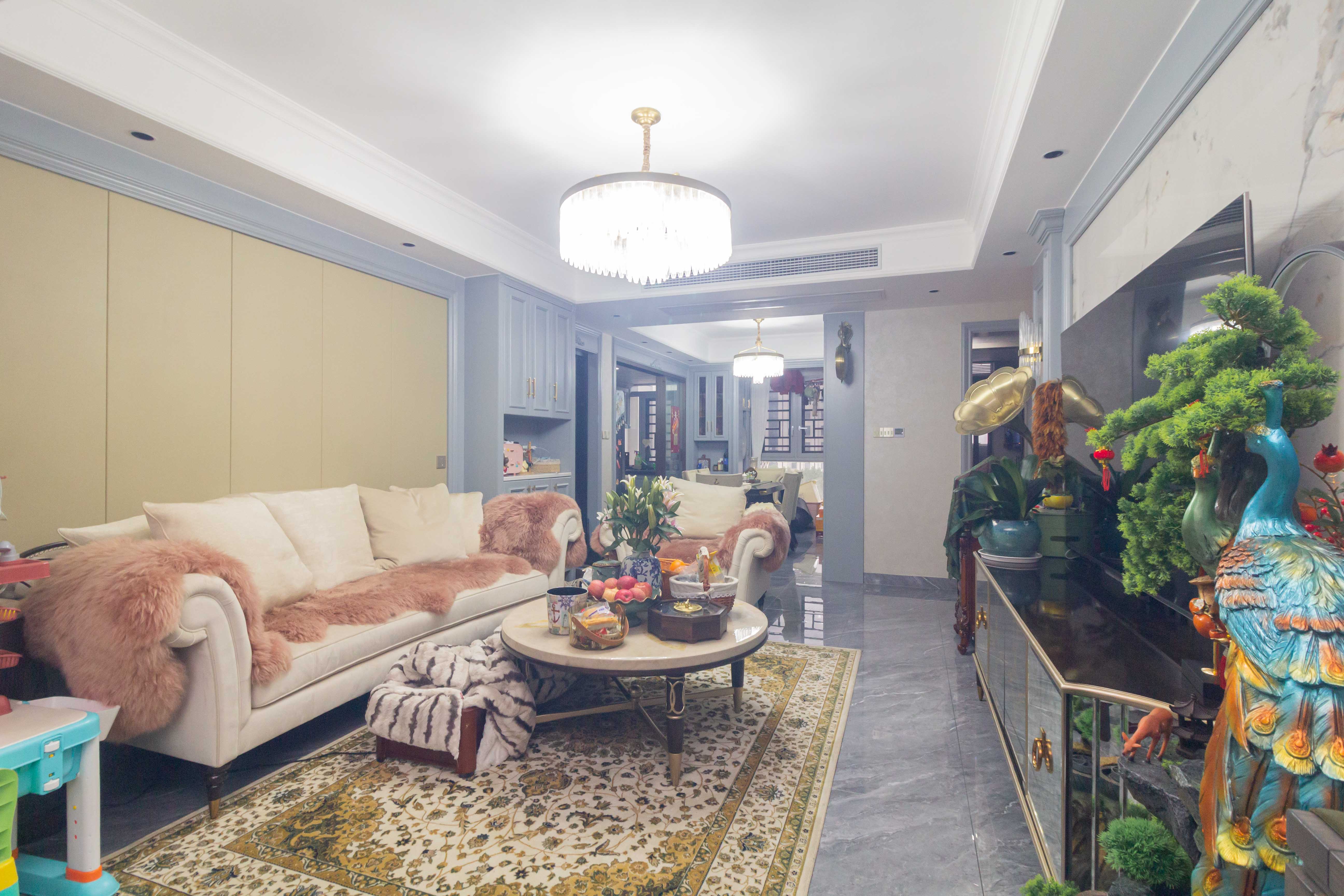 旭辉汇樾城  4室2厅2卫    130.0万 旭辉汇樾城  4室2厅2卫    130.0万客厅