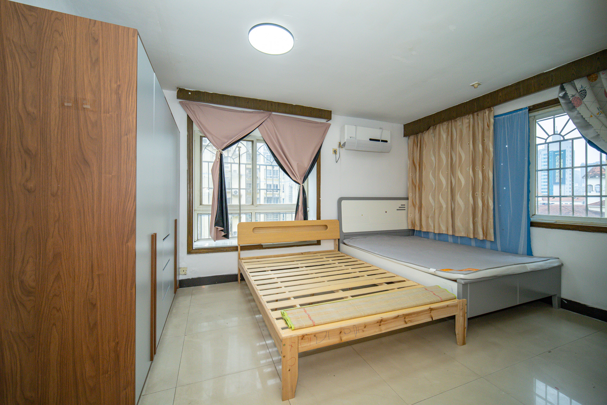 领秀星城(领秀新城) 2室1厅1卫 45.0万 领秀星城(领秀新城) 2室1厅1卫 45.0万卧室