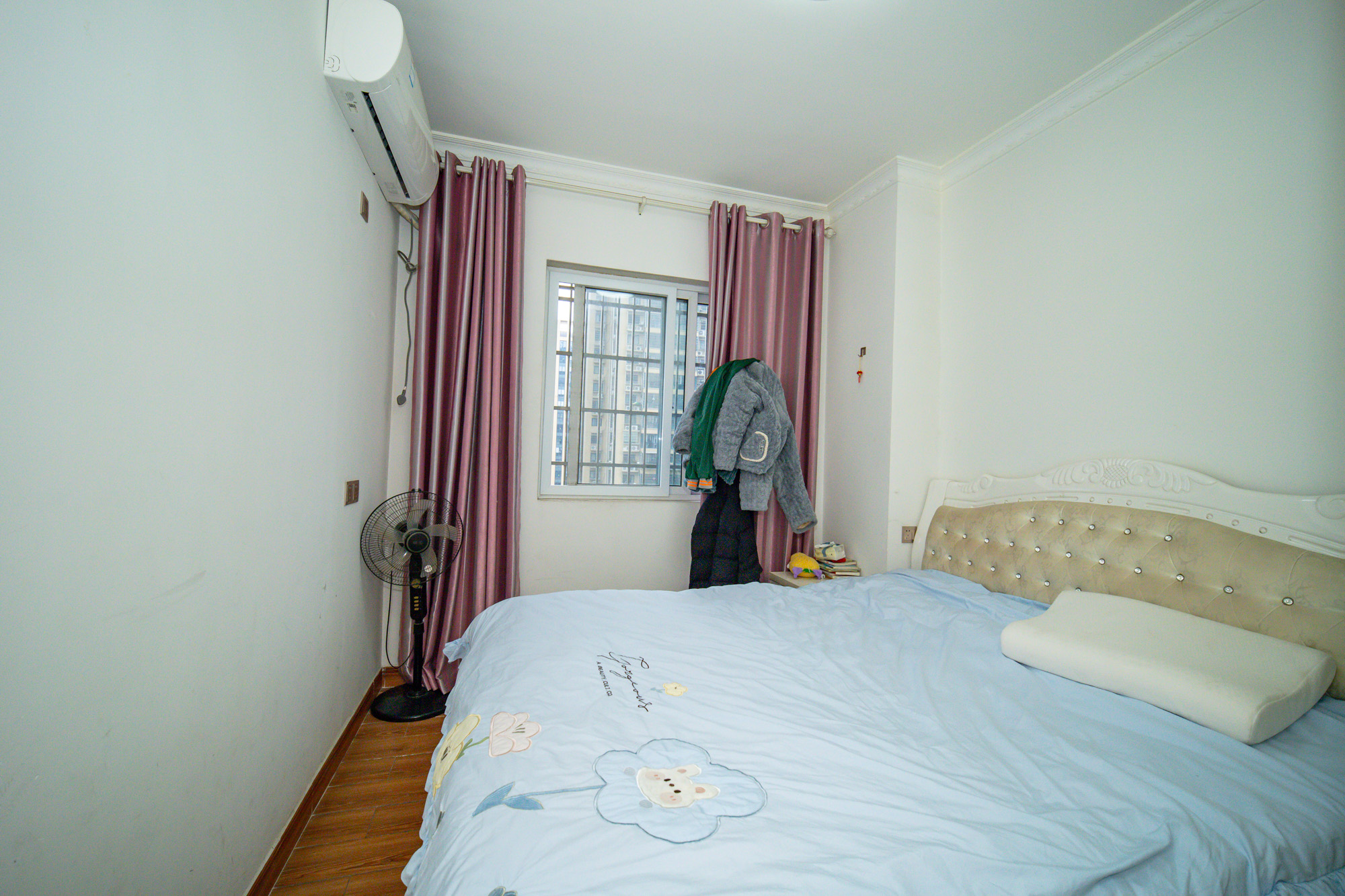 时代星空  3室2厅2卫    69.8万 时代星空  3室2厅2卫    69.8万卧室