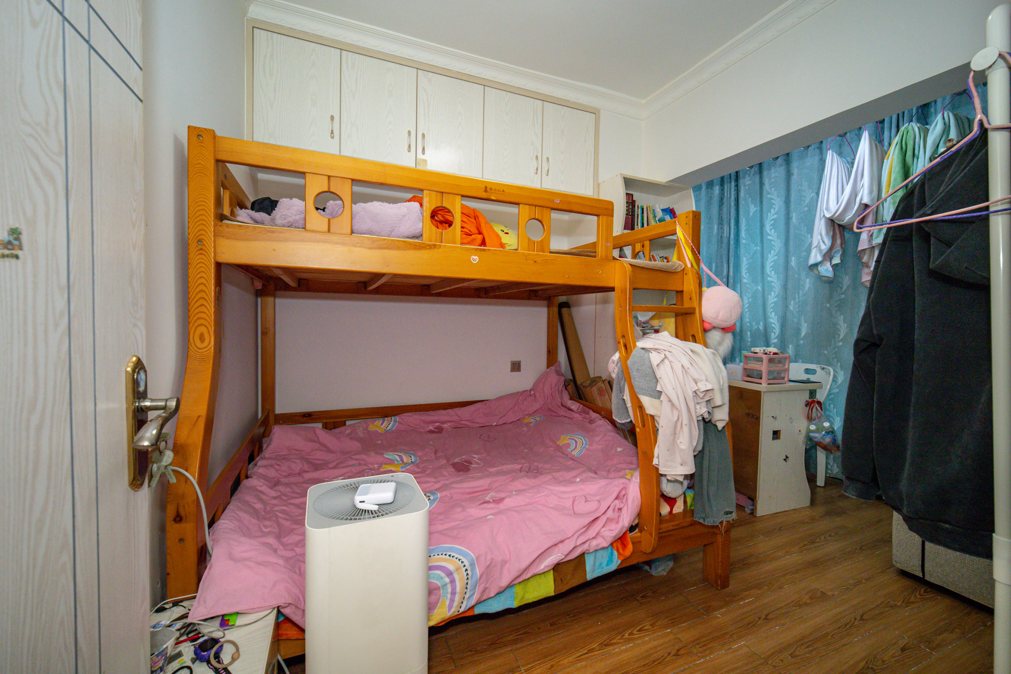 时代星空  3室2厅2卫    69.8万 时代星空  3室2厅2卫    69.8万卧室