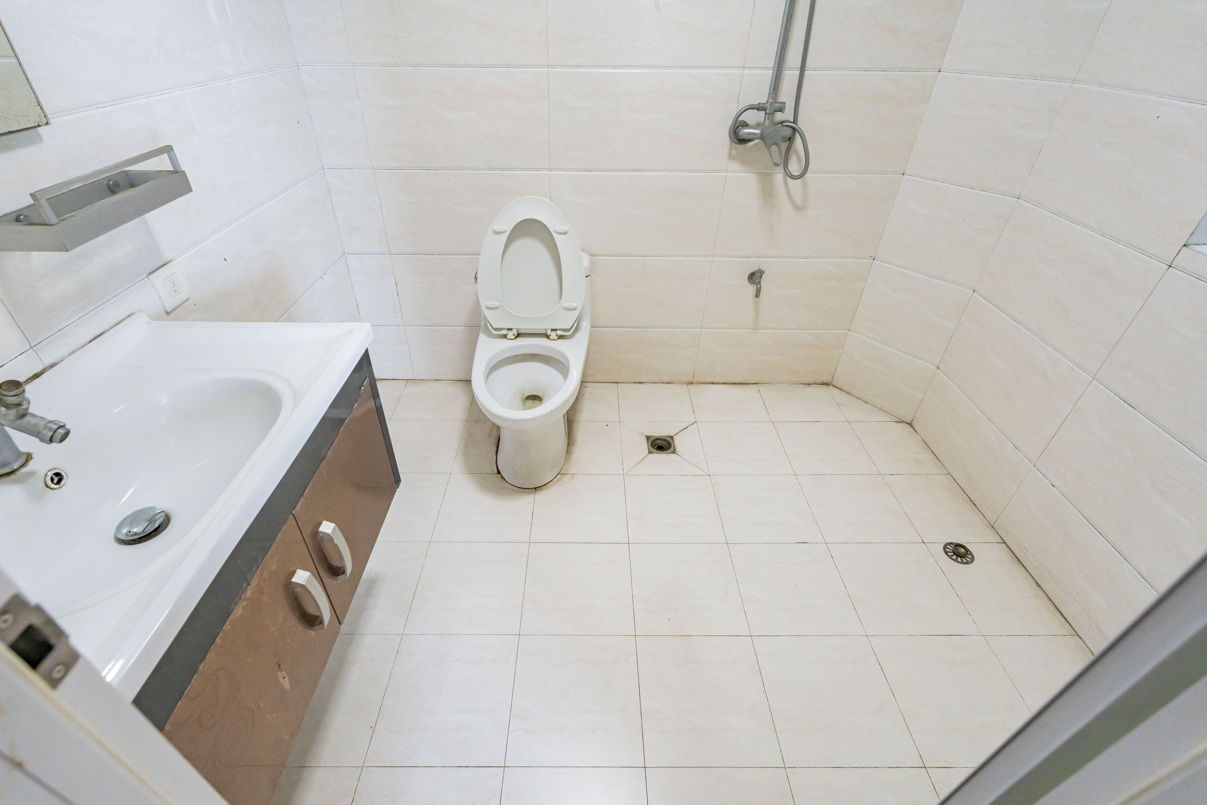 华盛新外滩 3室2厅2卫 148.0万 华盛新外滩 3室2厅2卫 148.0万卫生间