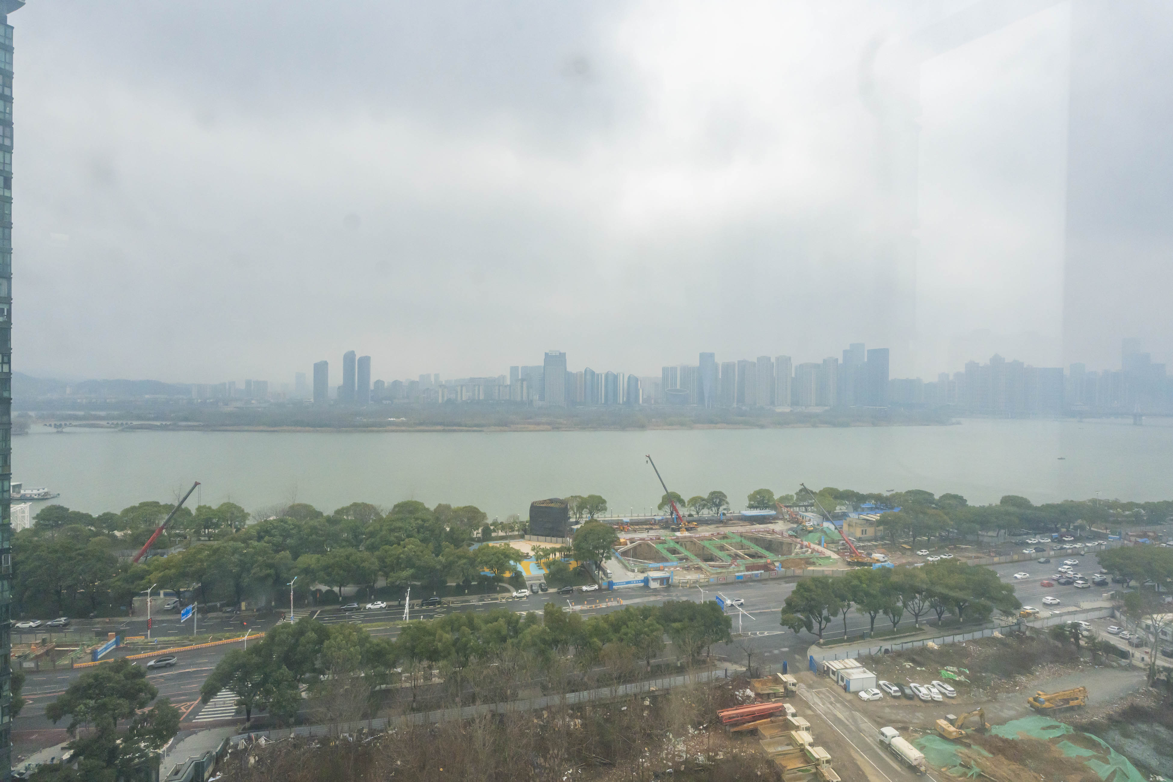 华盛新外滩 3室2厅2卫 148.0万 华盛新外滩 3室2厅2卫 148.0万阳台