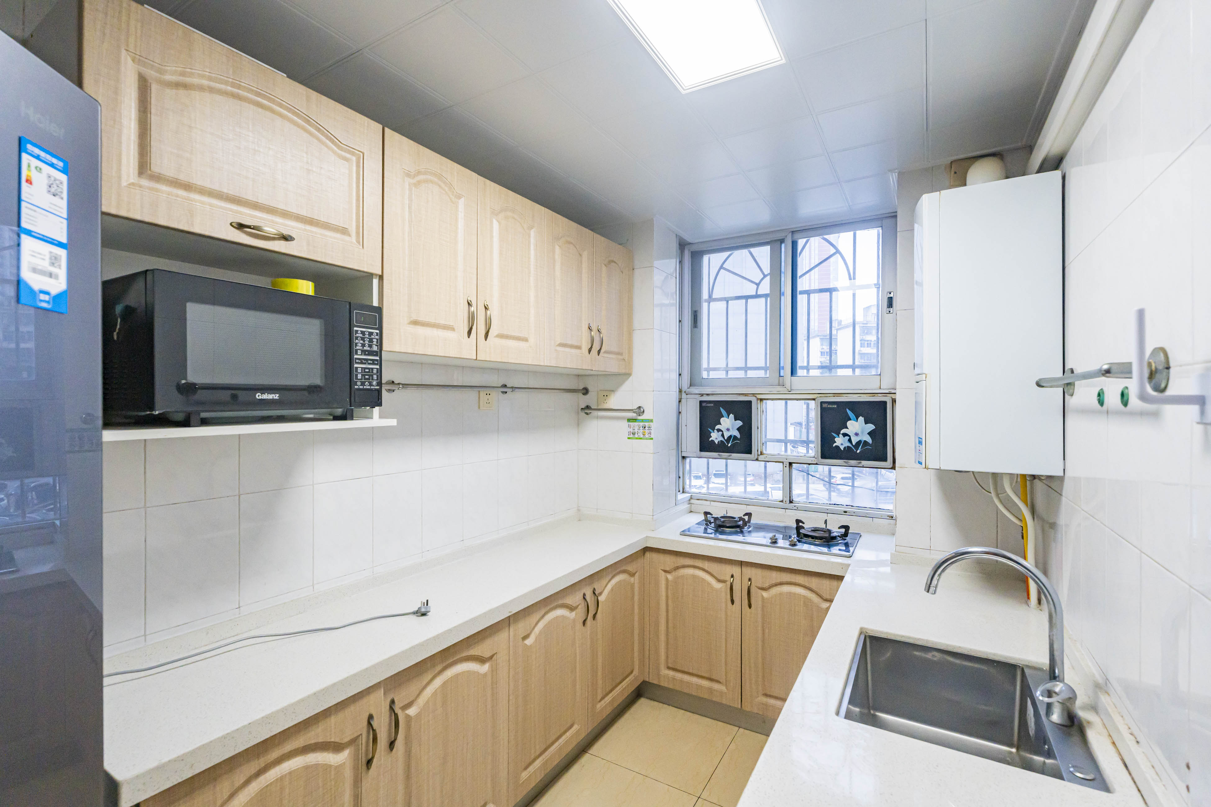 兴汉门公寓 4室2厅2卫 135.8万 兴汉门公寓 4室2厅2卫 135.8万厨房