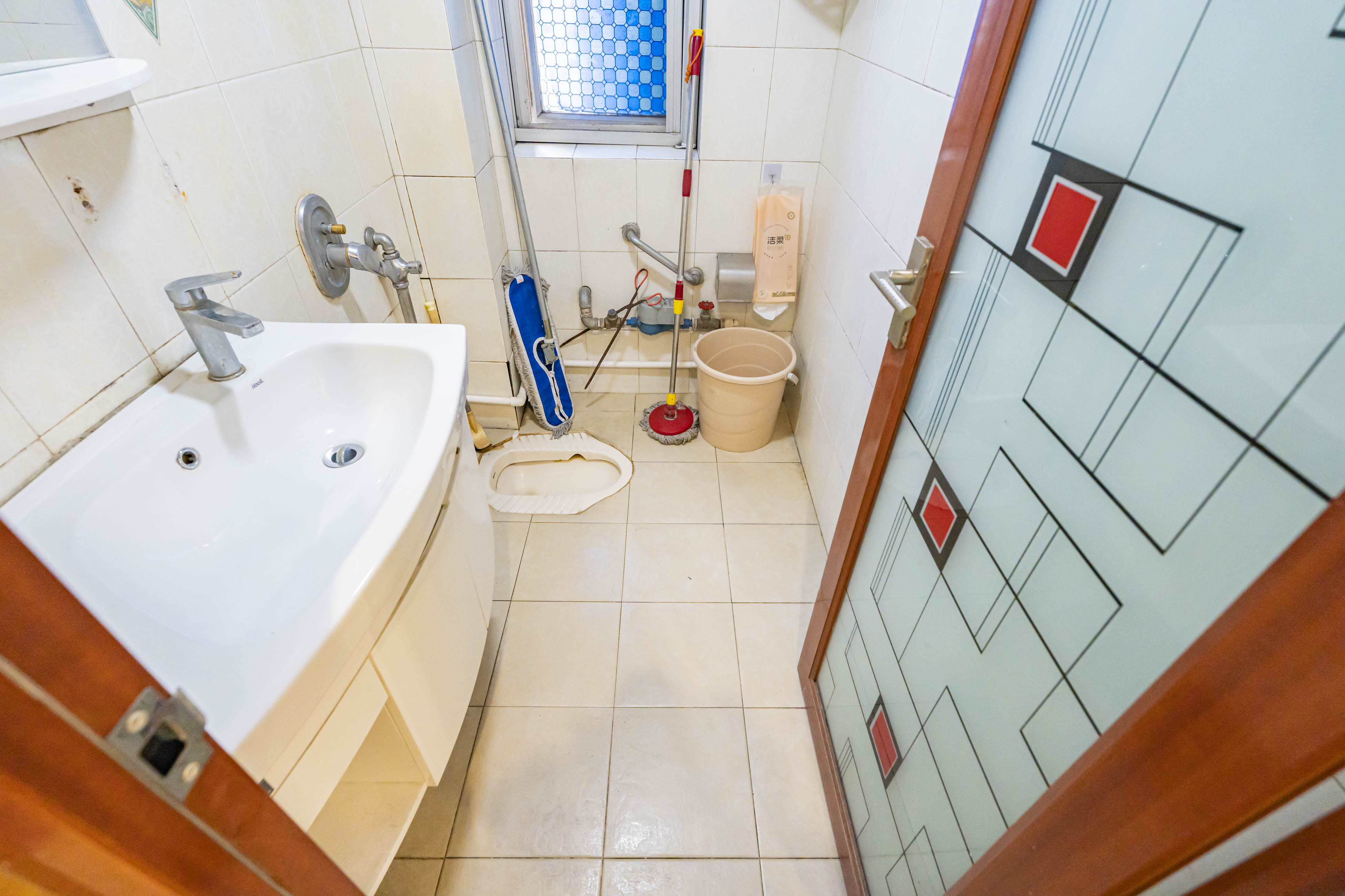 兴汉门公寓 4室2厅2卫 135.8万 兴汉门公寓 4室2厅2卫 135.8万卫生间