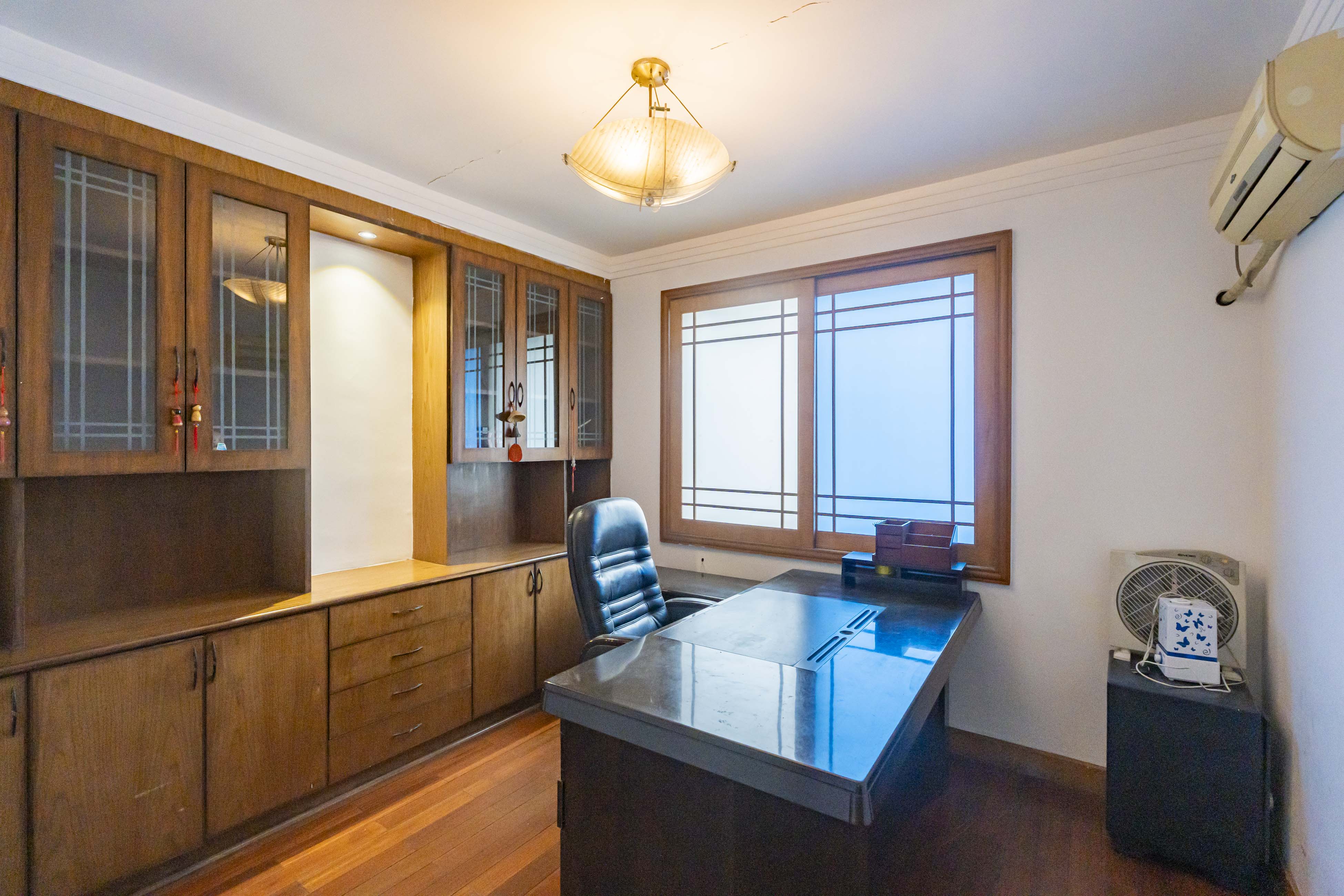 兴汉门公寓 4室2厅2卫 135.8万 兴汉门公寓 4室2厅2卫 135.8万卧室