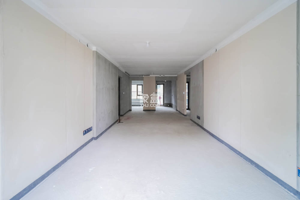 建发玖洲和玺  4室2厅2卫   198.00万