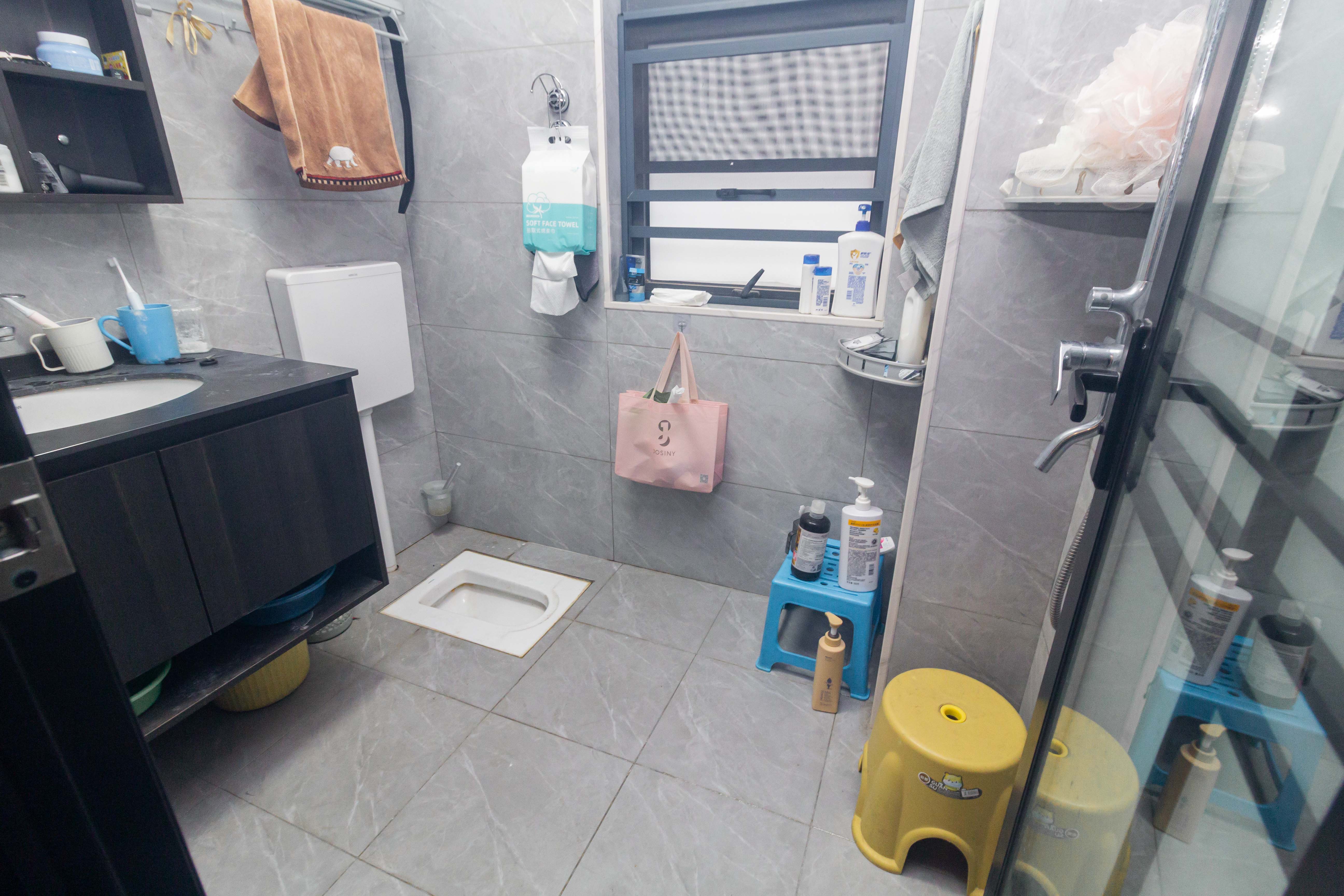 汇一城(汇壹公馆)  4室2厅1卫    110.0万 汇一城(汇壹公馆)  4室2厅1卫    110.0万卫生间