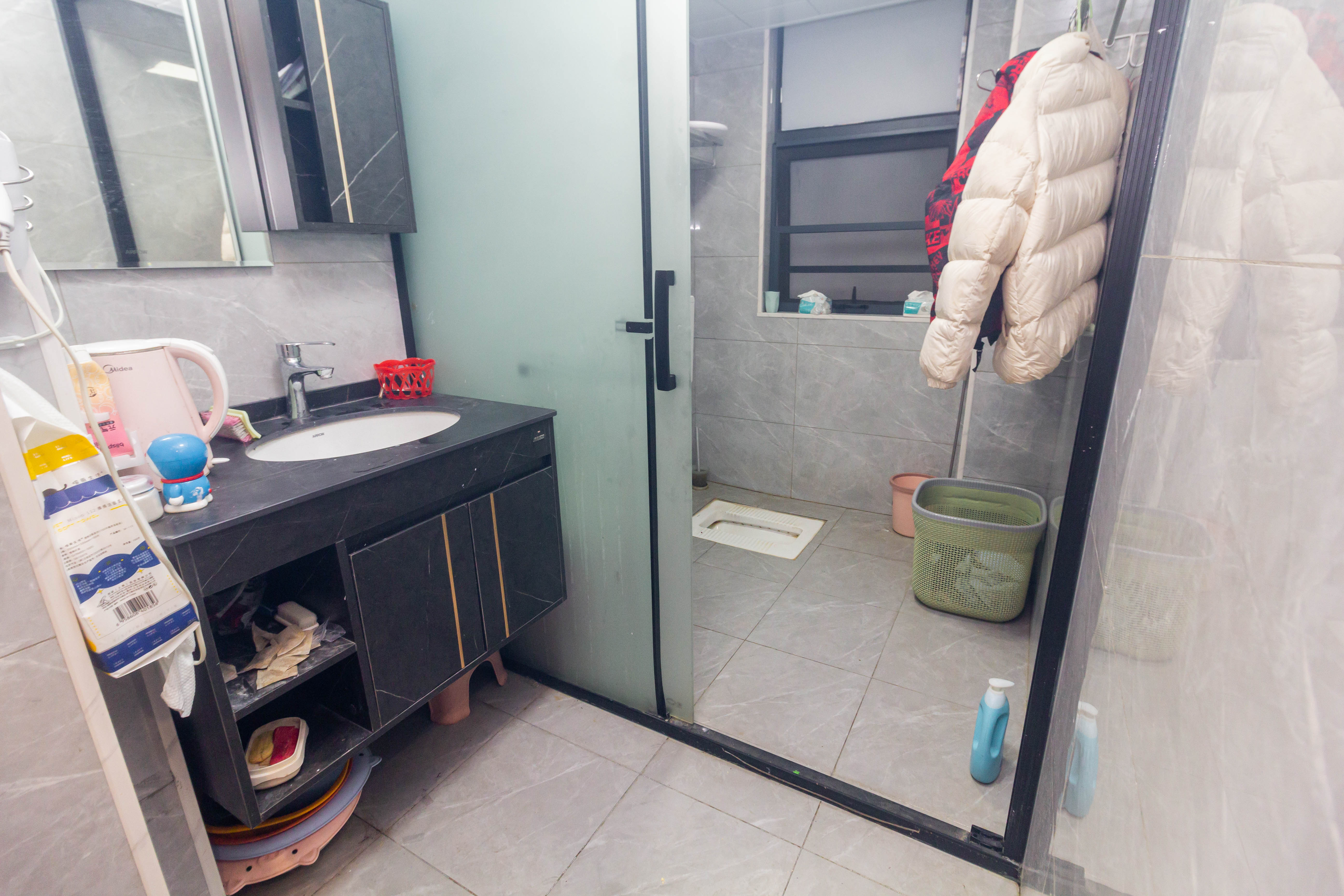 汇一城(汇壹公馆)  4室2厅1卫    110.0万 汇一城(汇壹公馆)  4室2厅1卫    110.0万卫生间