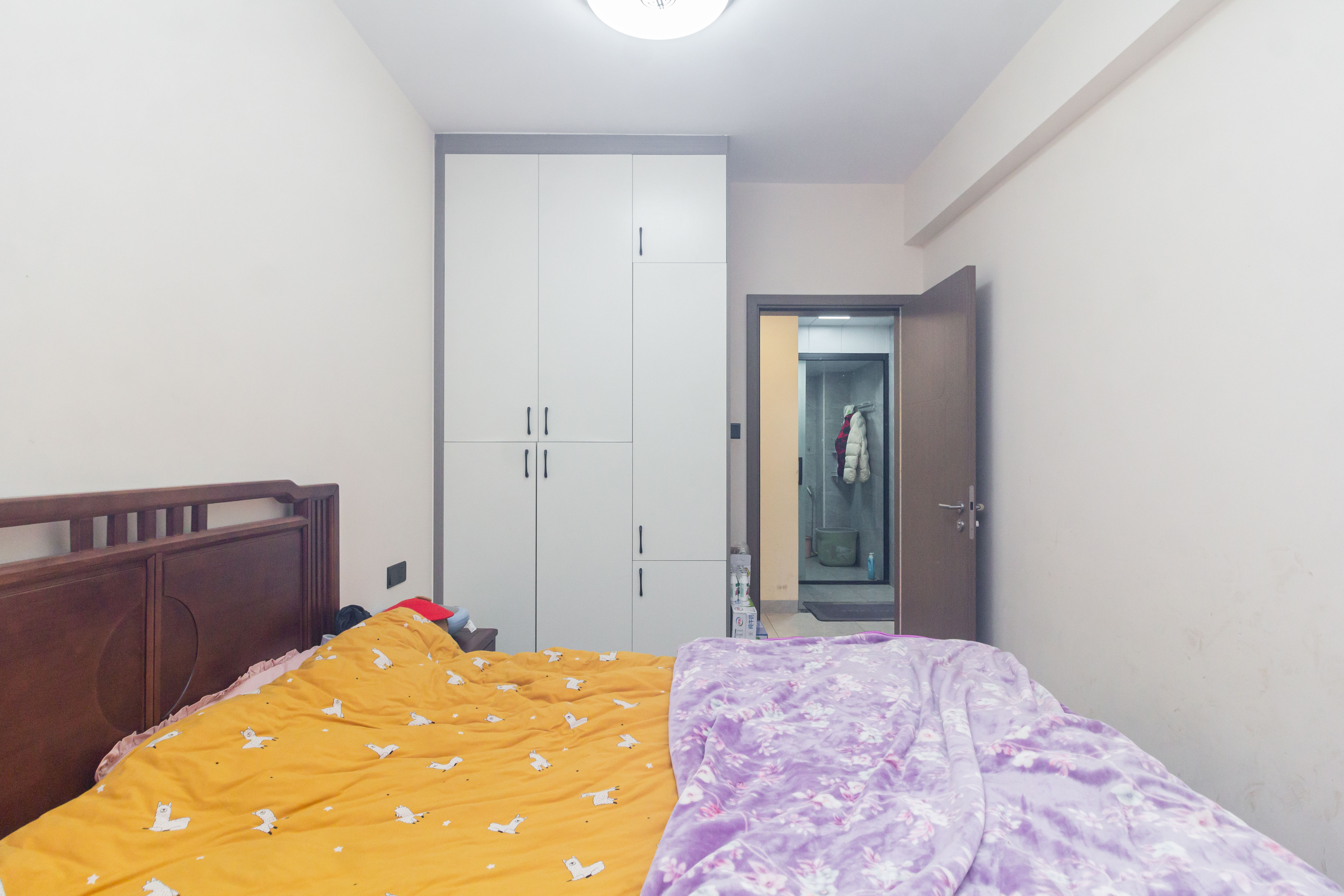 汇一城(汇壹公馆)  4室2厅1卫    110.0万 汇一城(汇壹公馆)  4室2厅1卫    110.0万卧室