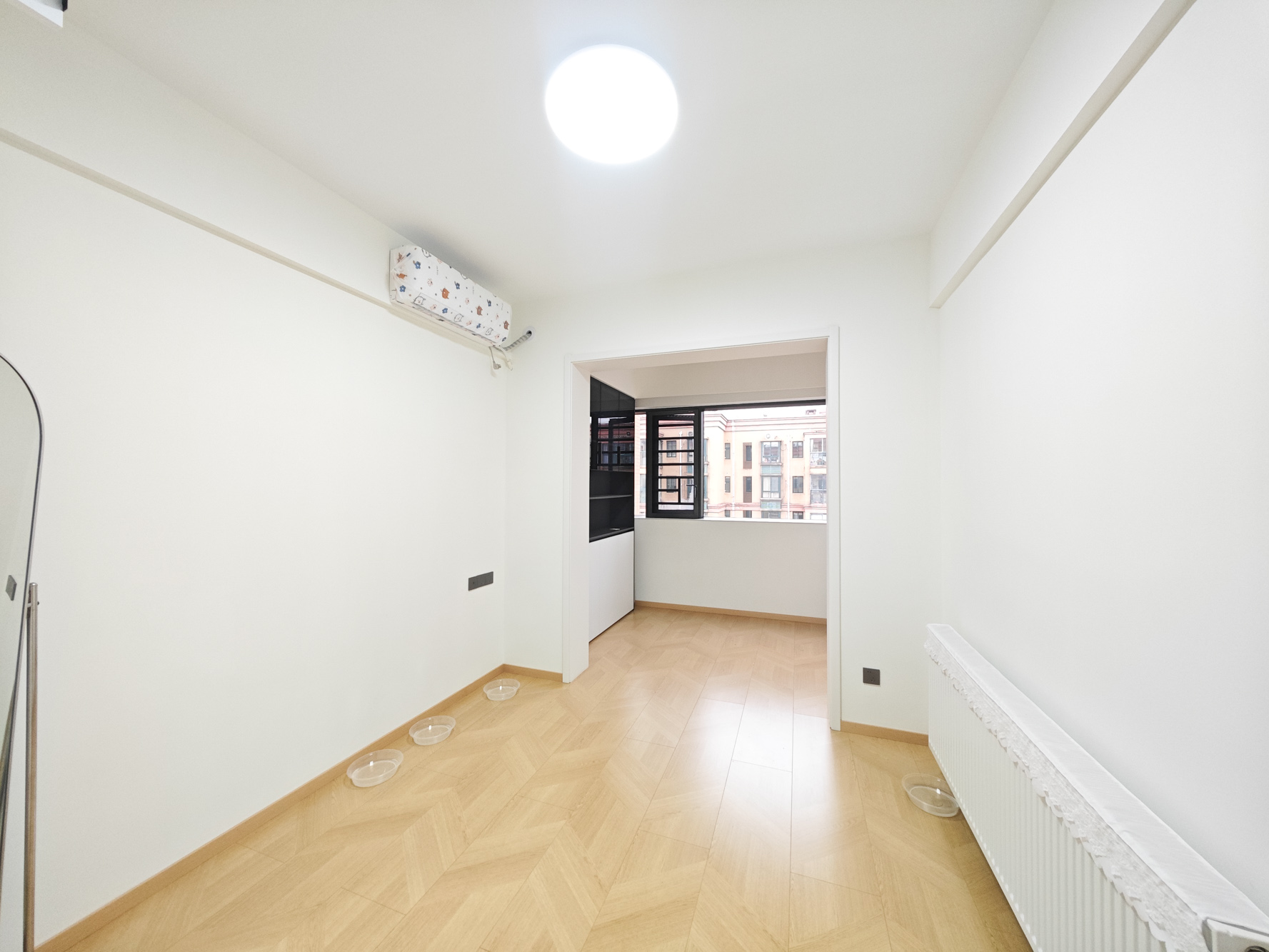 星城荣域  3室2厅2卫    208.0万 星城荣域  3室2厅2卫    208.0万卧室