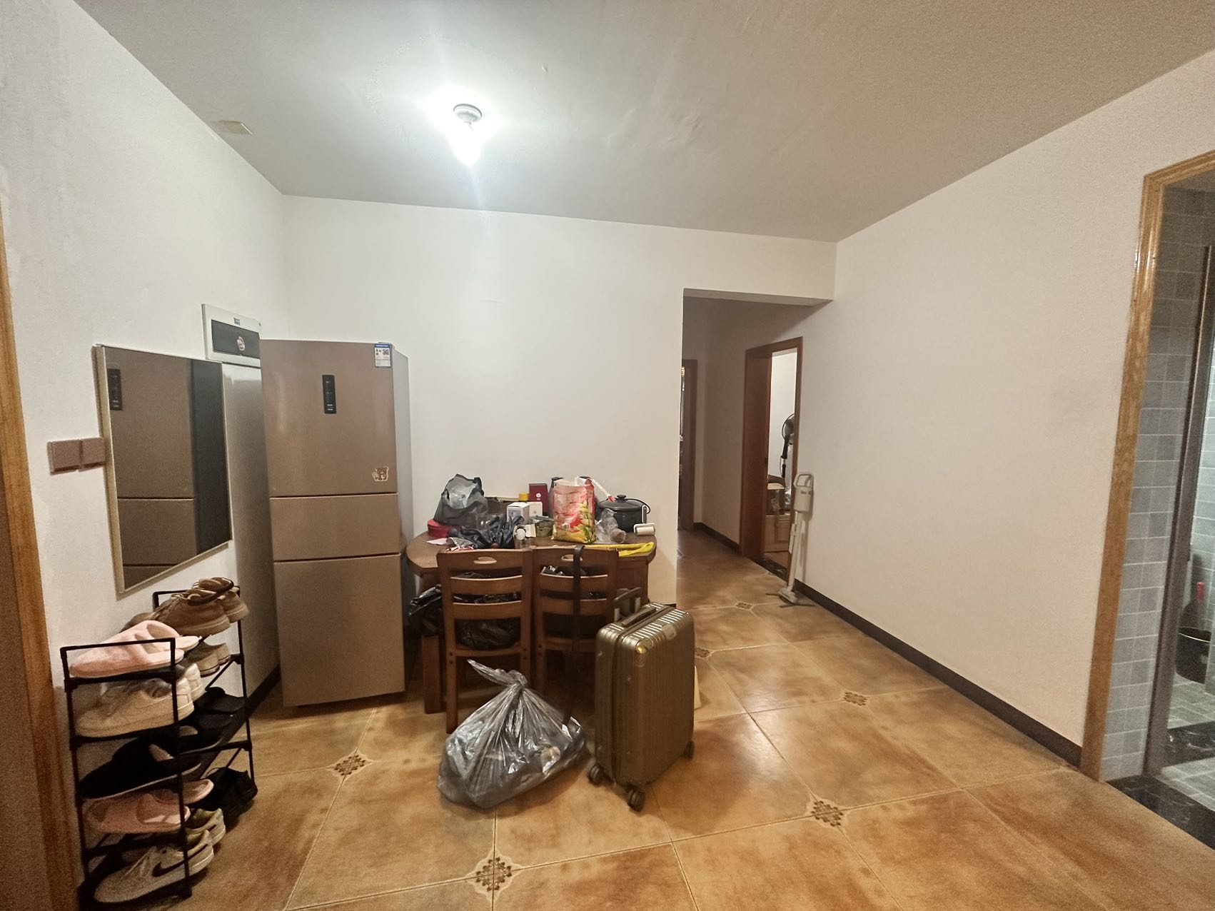 岭秀天下 1室0厅0卫 37.8万 岭秀天下 1室0厅0卫 37.8万室内图