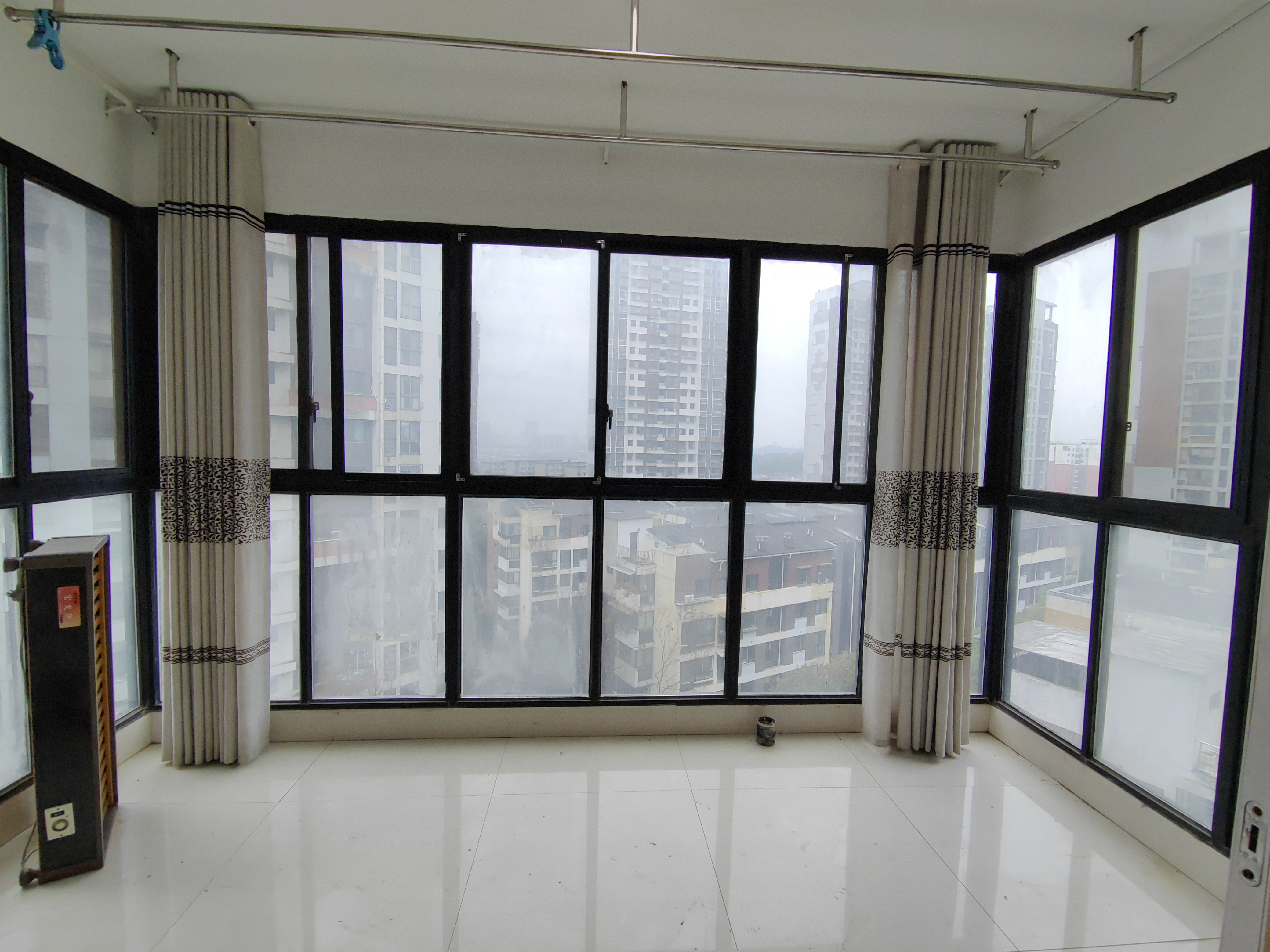 莱茵小镇 3室2厅1卫 39.8万 莱茵小镇 3室2厅1卫 39.8万室内图