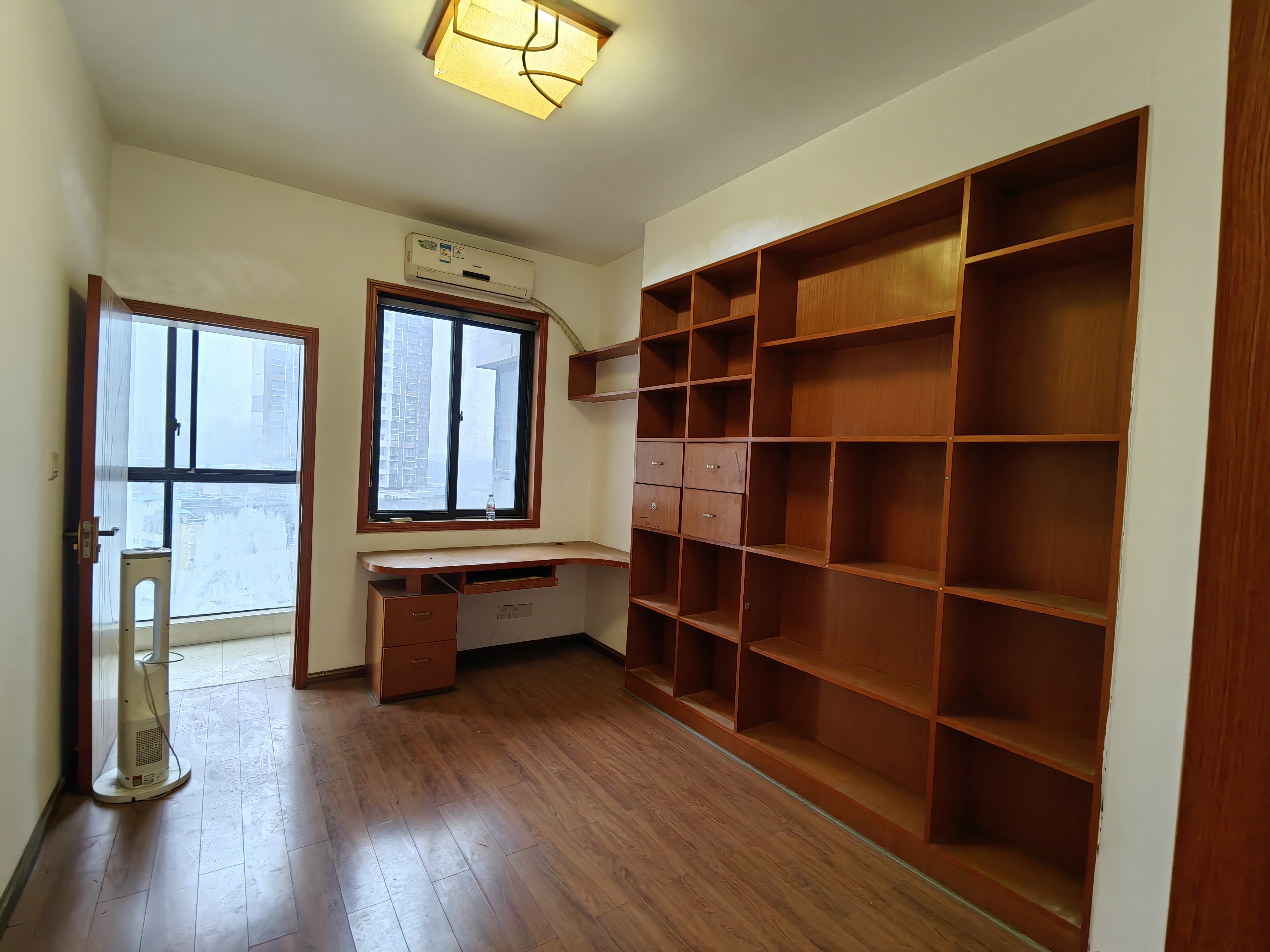 莱茵小镇 3室2厅1卫 39.8万 莱茵小镇 3室2厅1卫 39.8万室内图