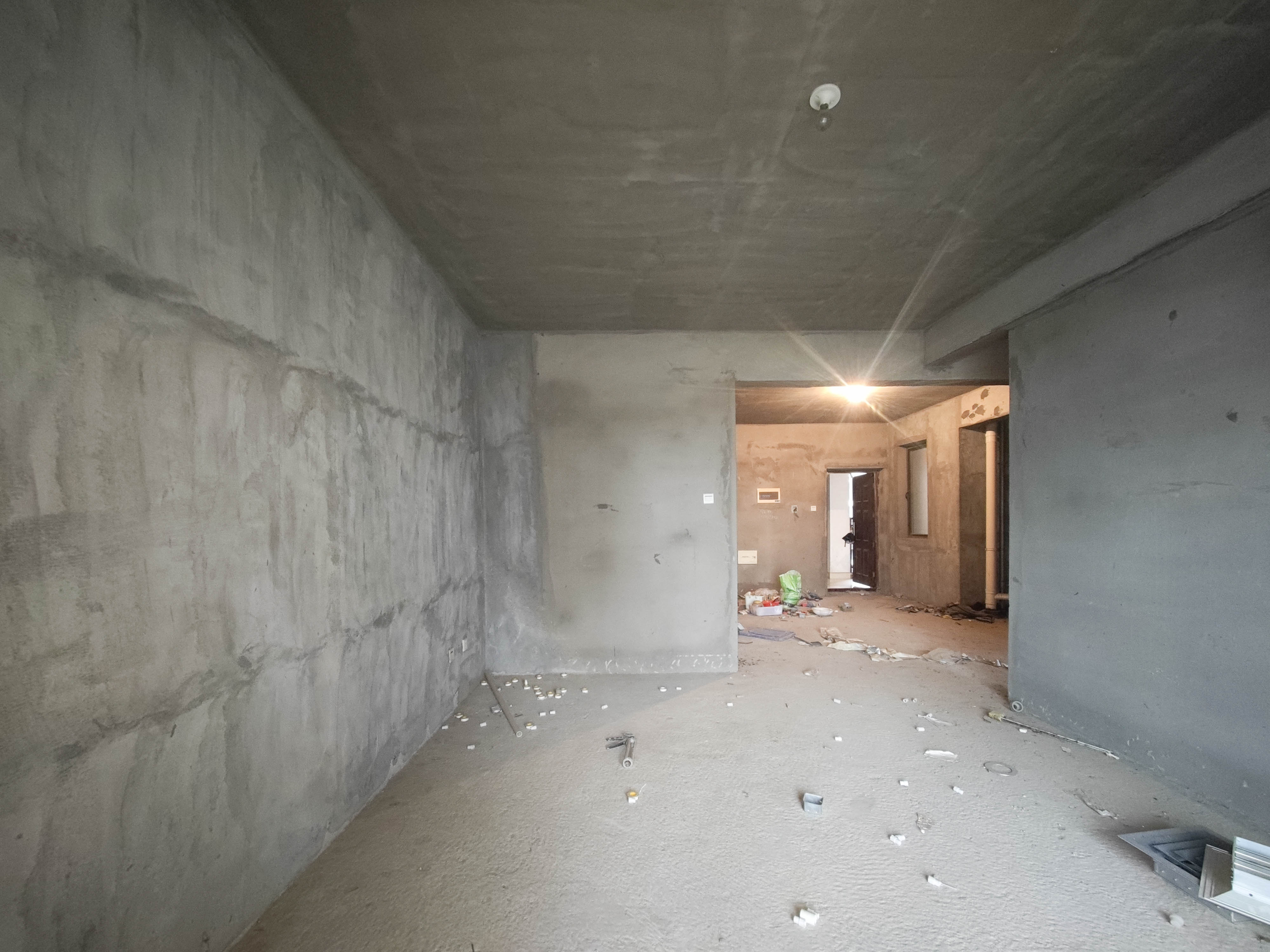 翡翠云天 2室2厅1卫 59.0万 翡翠云天 2室2厅1卫 59.0万客厅