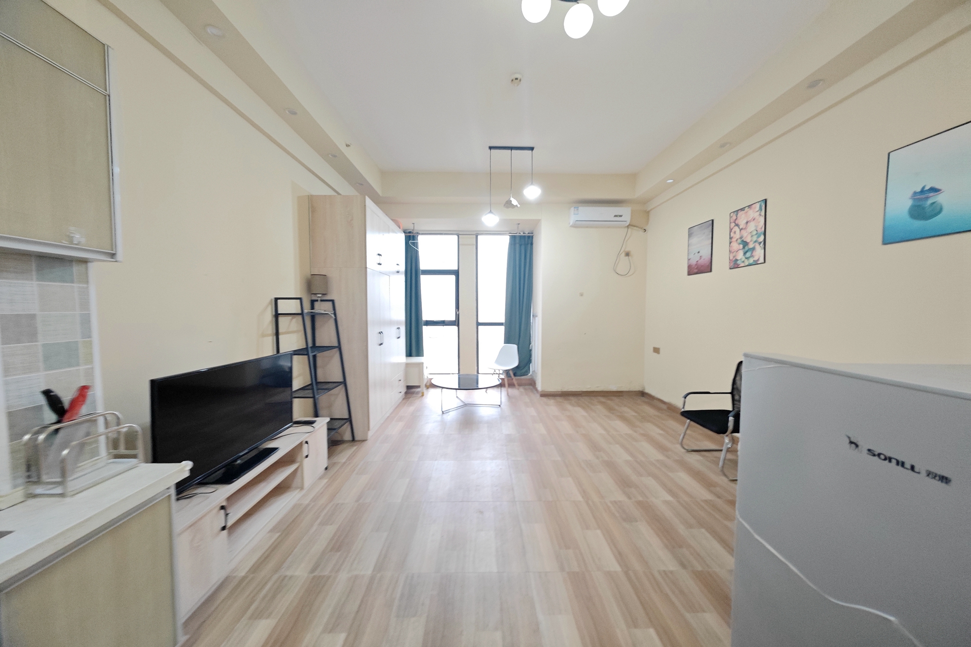 新世界广场 1室1厅1卫 27.0万 新世界广场 1室1厅1卫 27.0万卧室