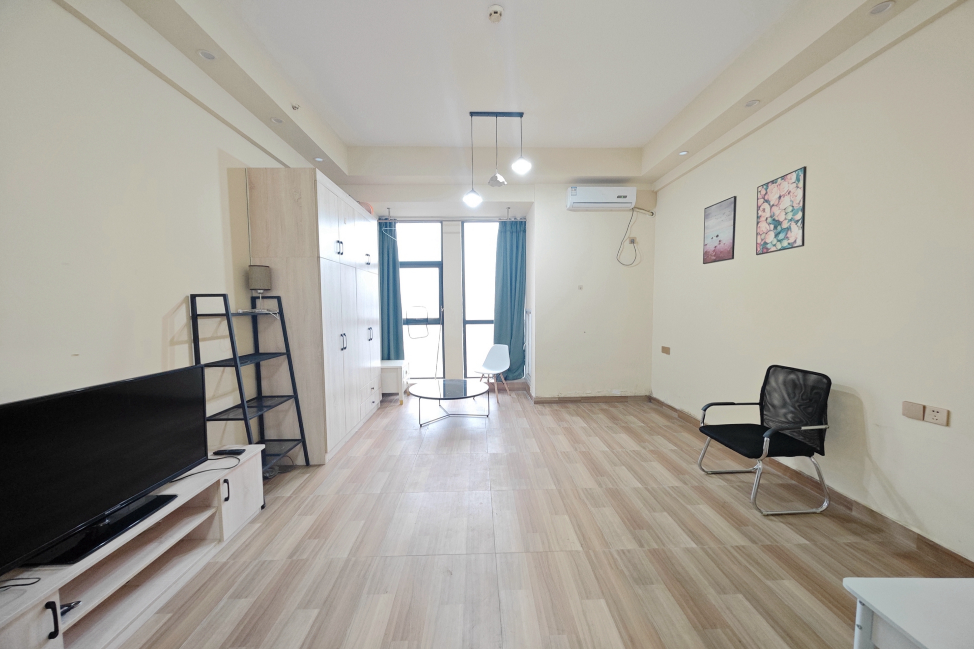 新世界广场 1室1厅1卫 27.0万 新世界广场 1室1厅1卫 27.0万卧室