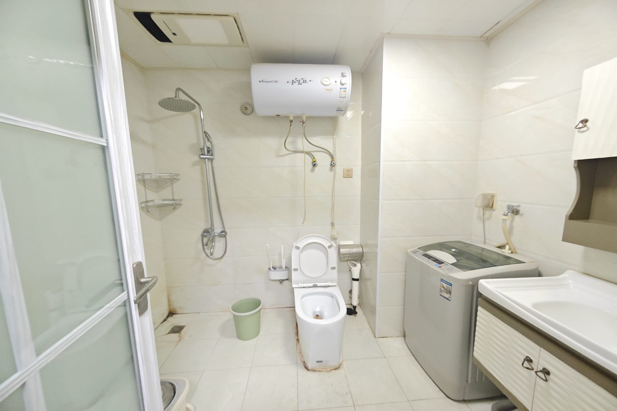 新世界广场 1室1厅1卫 27.0万 新世界广场 1室1厅1卫 27.0万其他