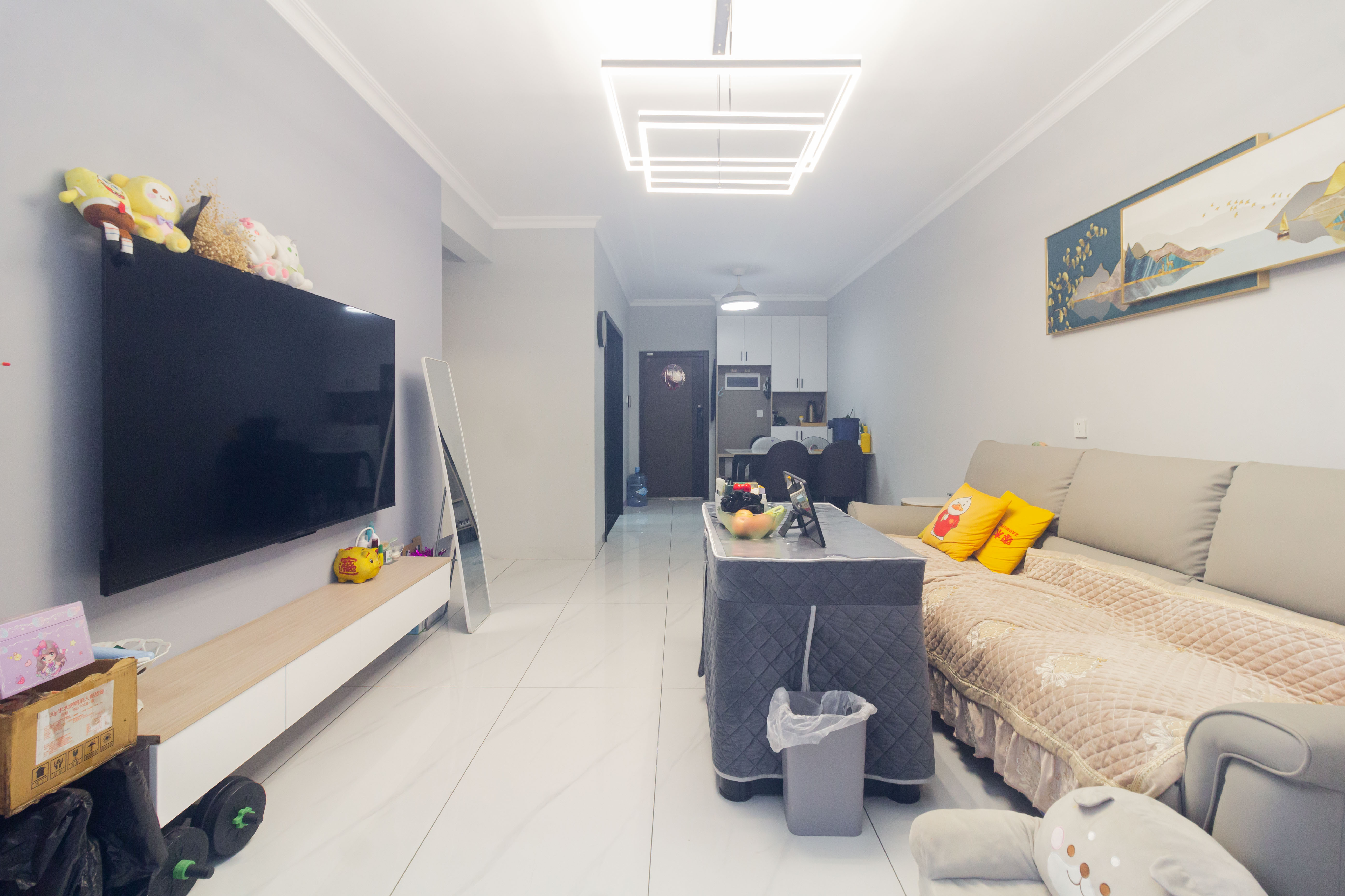 日盛湖湘花苑  3室2厅1卫    90.8万 日盛湖湘花苑  3室2厅1卫    90.8万客厅