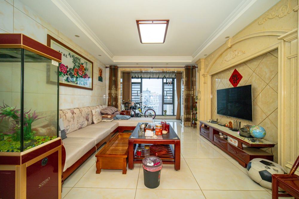 松雅轩（埃克斯社区）  3室2厅2卫    100.0万