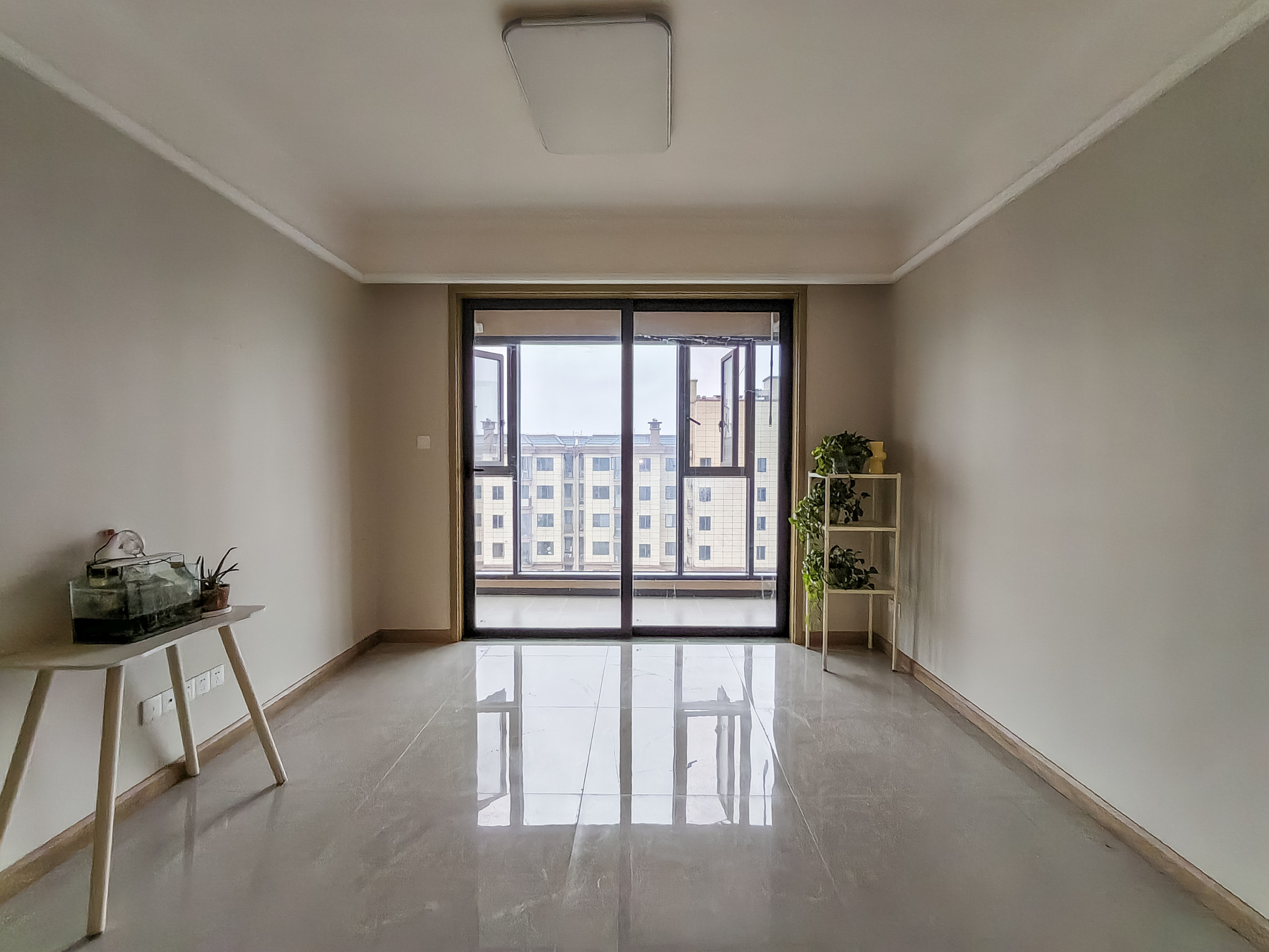 运达锦绣广场  3室2厅1卫    115.8万 运达锦绣广场  3室2厅1卫    115.8万客厅