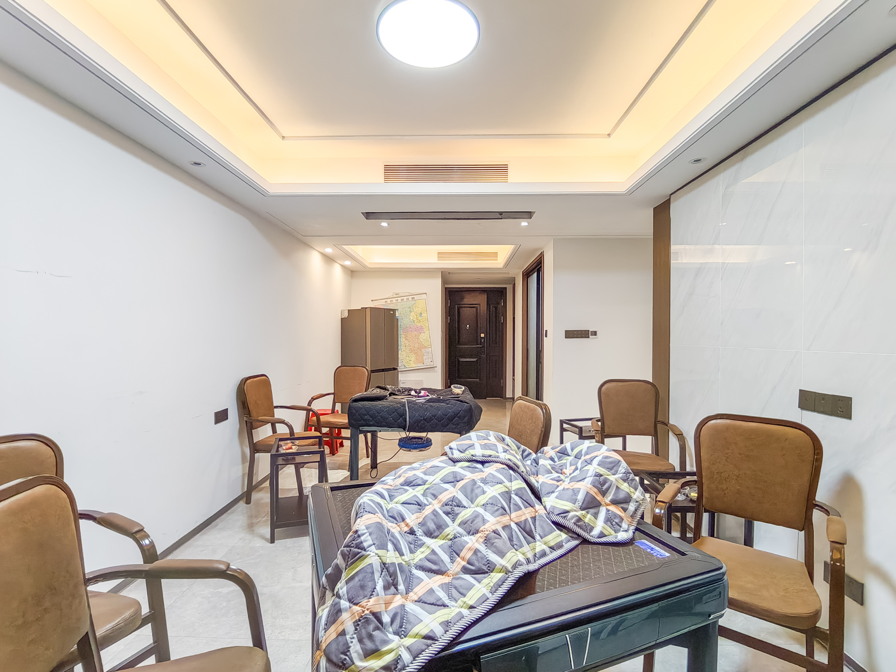 荣盛锦绣学府  3室2厅2卫    86.8万 荣盛锦绣学府  3室2厅2卫    86.8万客厅