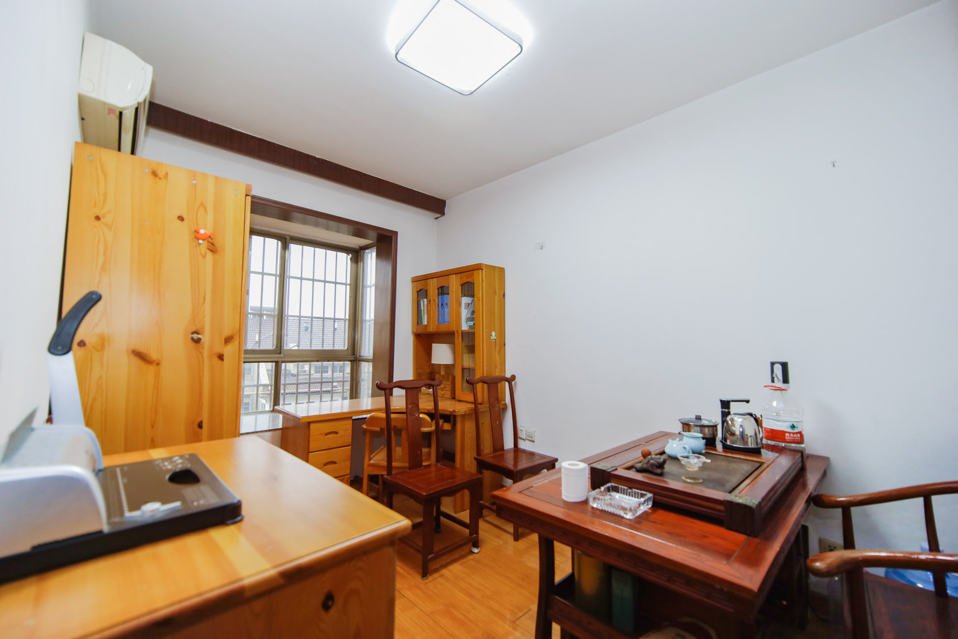 德馨园 3室2厅2卫 68.0万 德馨园 3室2厅2卫 68.0万卧室