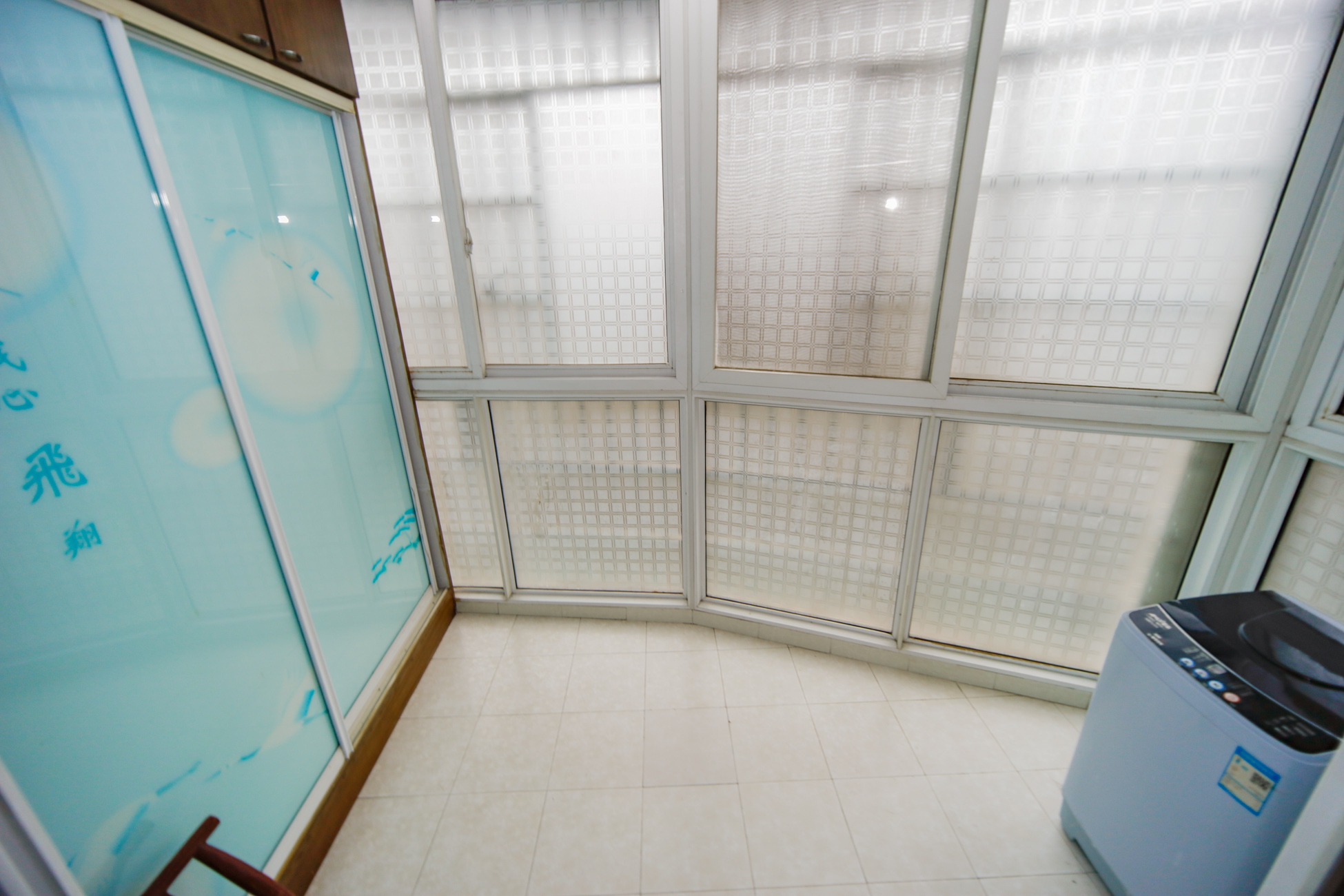 德馨园 3室2厅2卫 68.0万 德馨园 3室2厅2卫 68.0万阳台