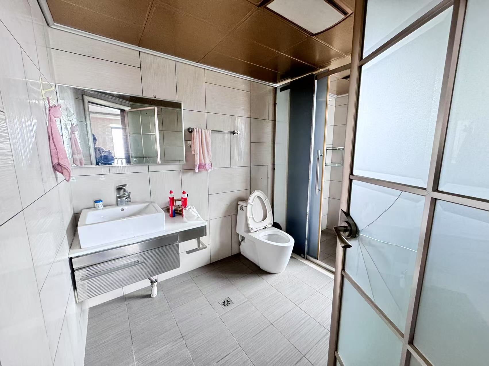 山水国际 5室2厅2卫 168.0万 山水国际 5室2厅2卫 168.0万室内图