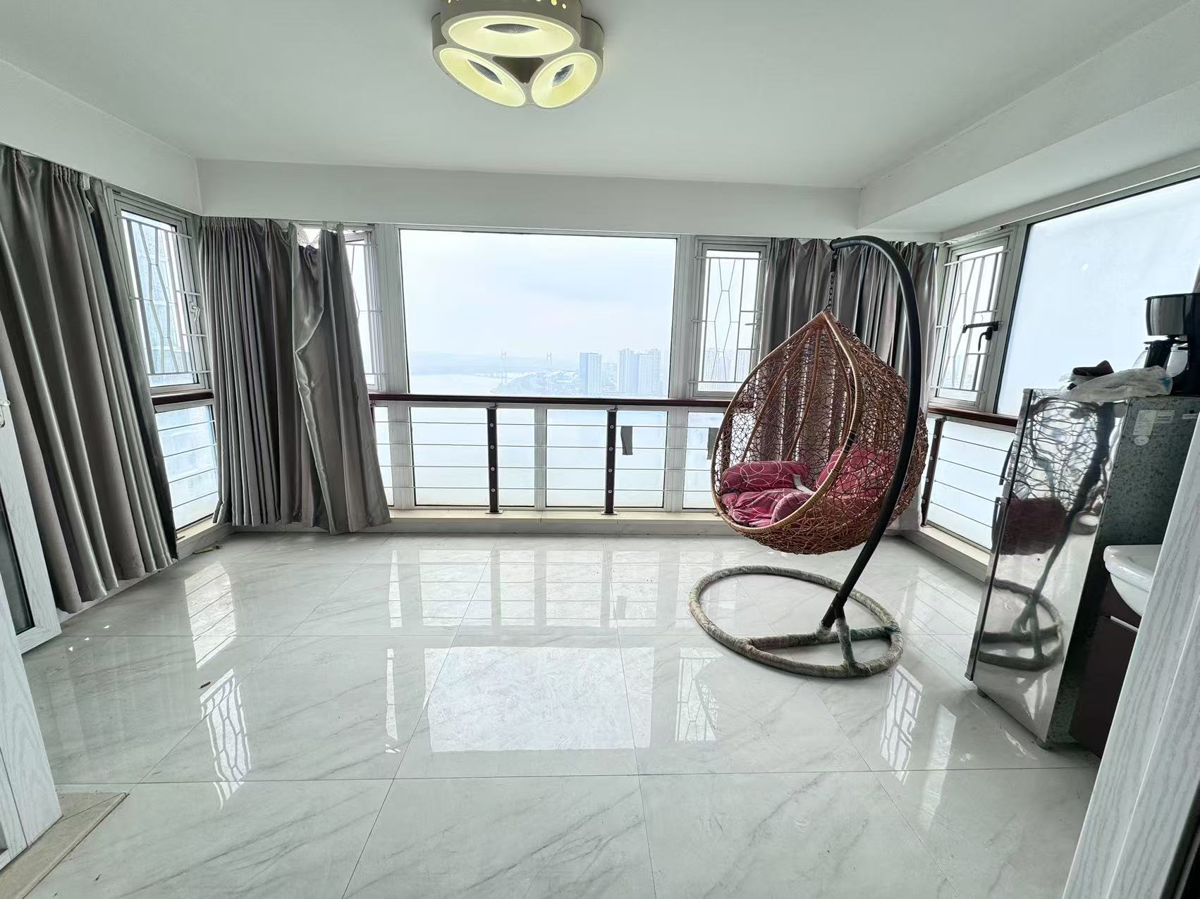 山水国际 5室2厅2卫 168.0万 山水国际 5室2厅2卫 168.0万室内图