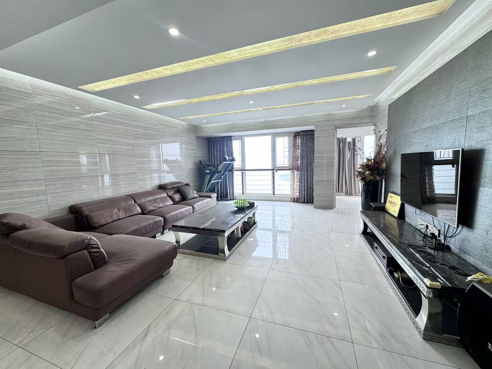 山水国际 5室2厅2卫 168.0万 山水国际 5室2厅2卫 168.0万室内图