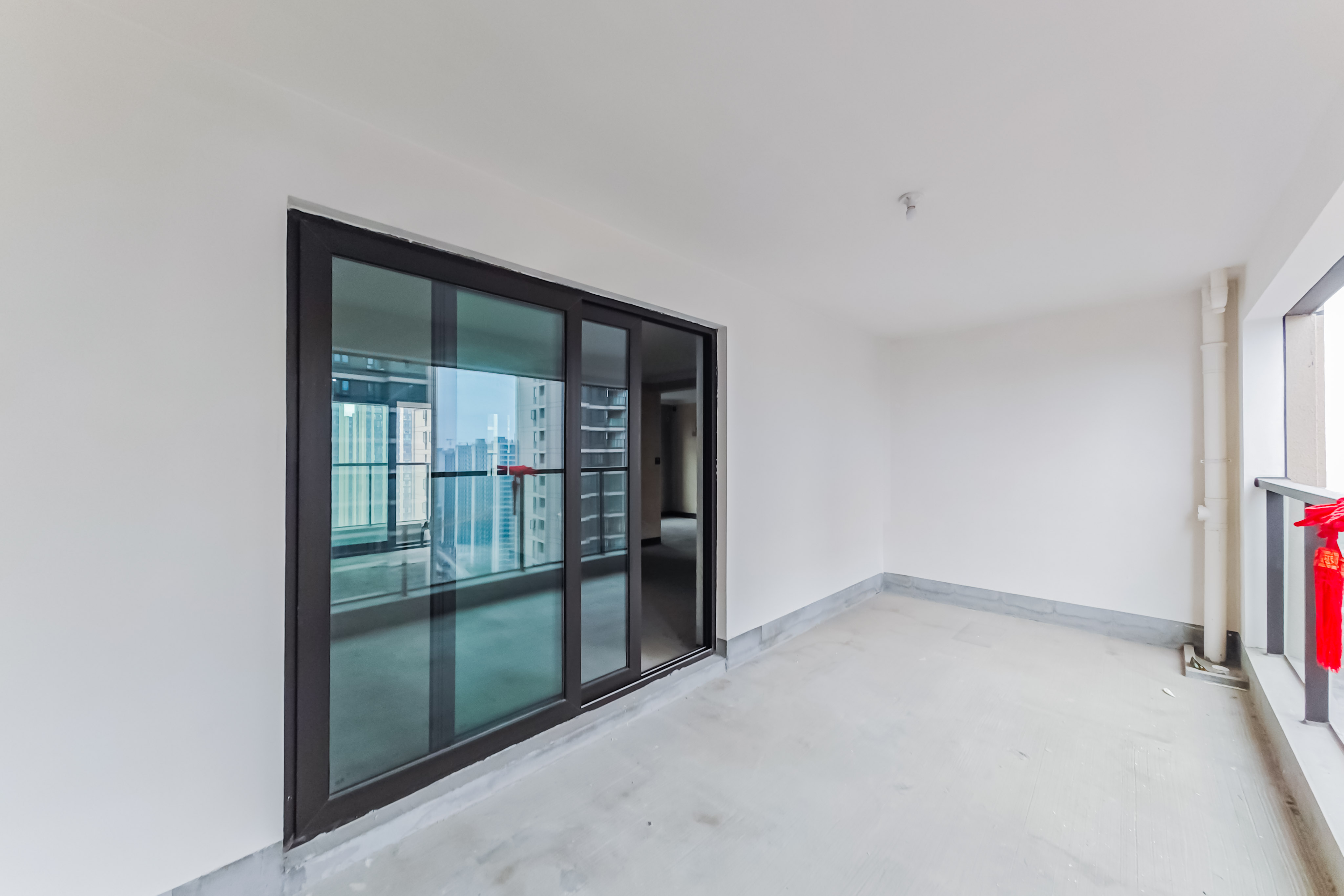 建发玖洲观澜  4室2厅2卫   225.00万其他