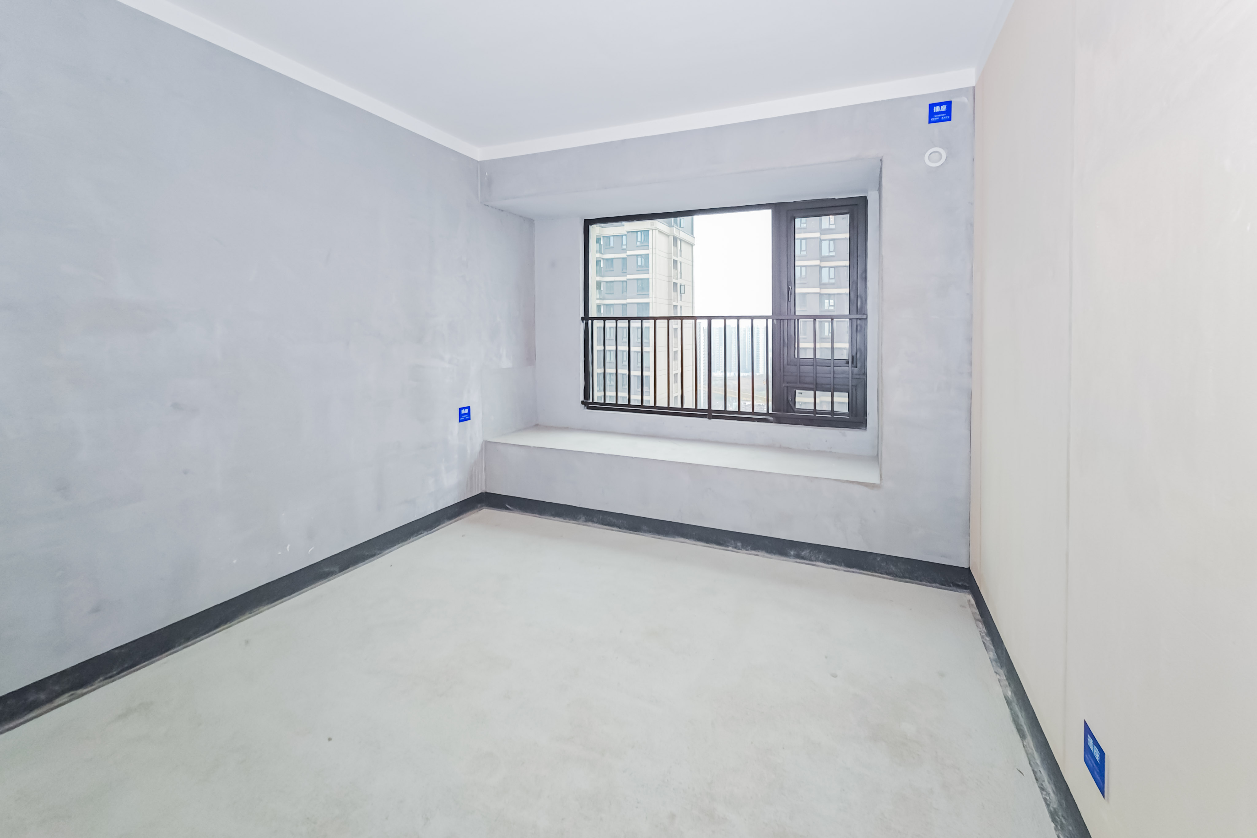 建发玖洲观澜  4室2厅2卫   225.00万其他