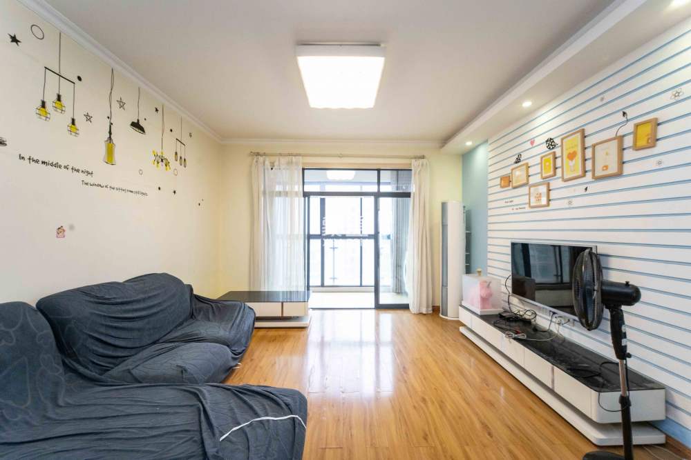 江河双水湾  3室2厅1卫    87.0万