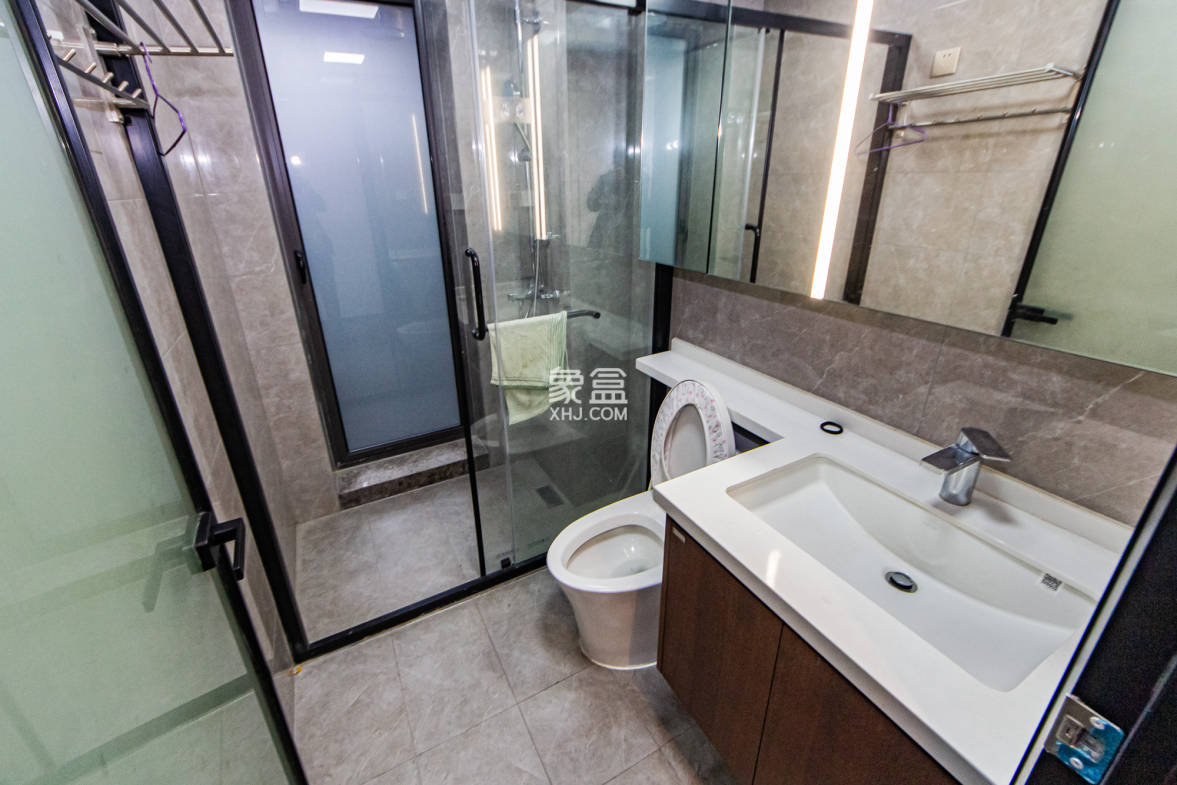 北辰瀚江府 3室2厅1卫 220.0万 北辰瀚江府 3室2厅1卫 220.0万卫生间