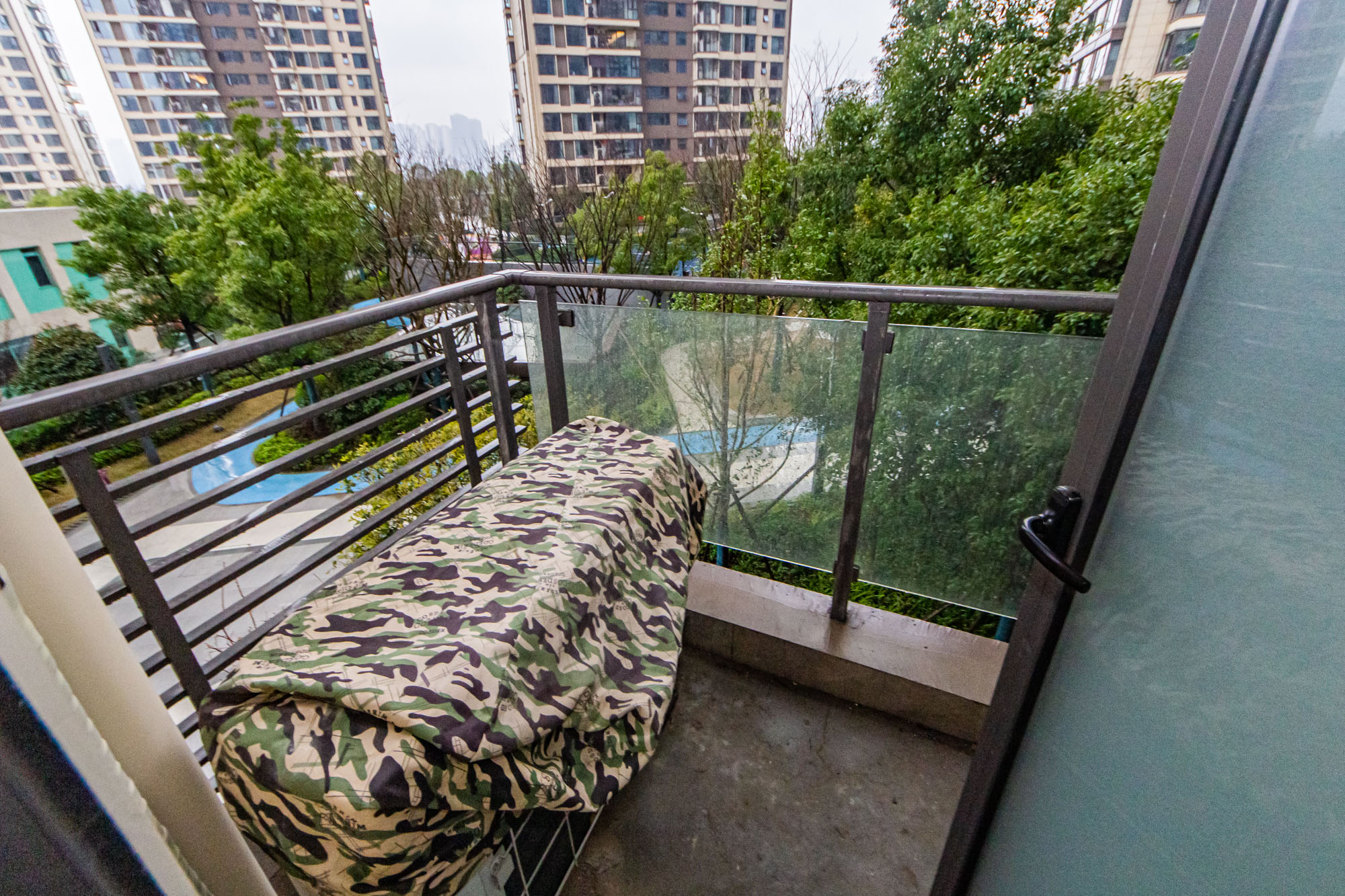 北辰瀚江府  3室2厅1卫    220.0万阳台