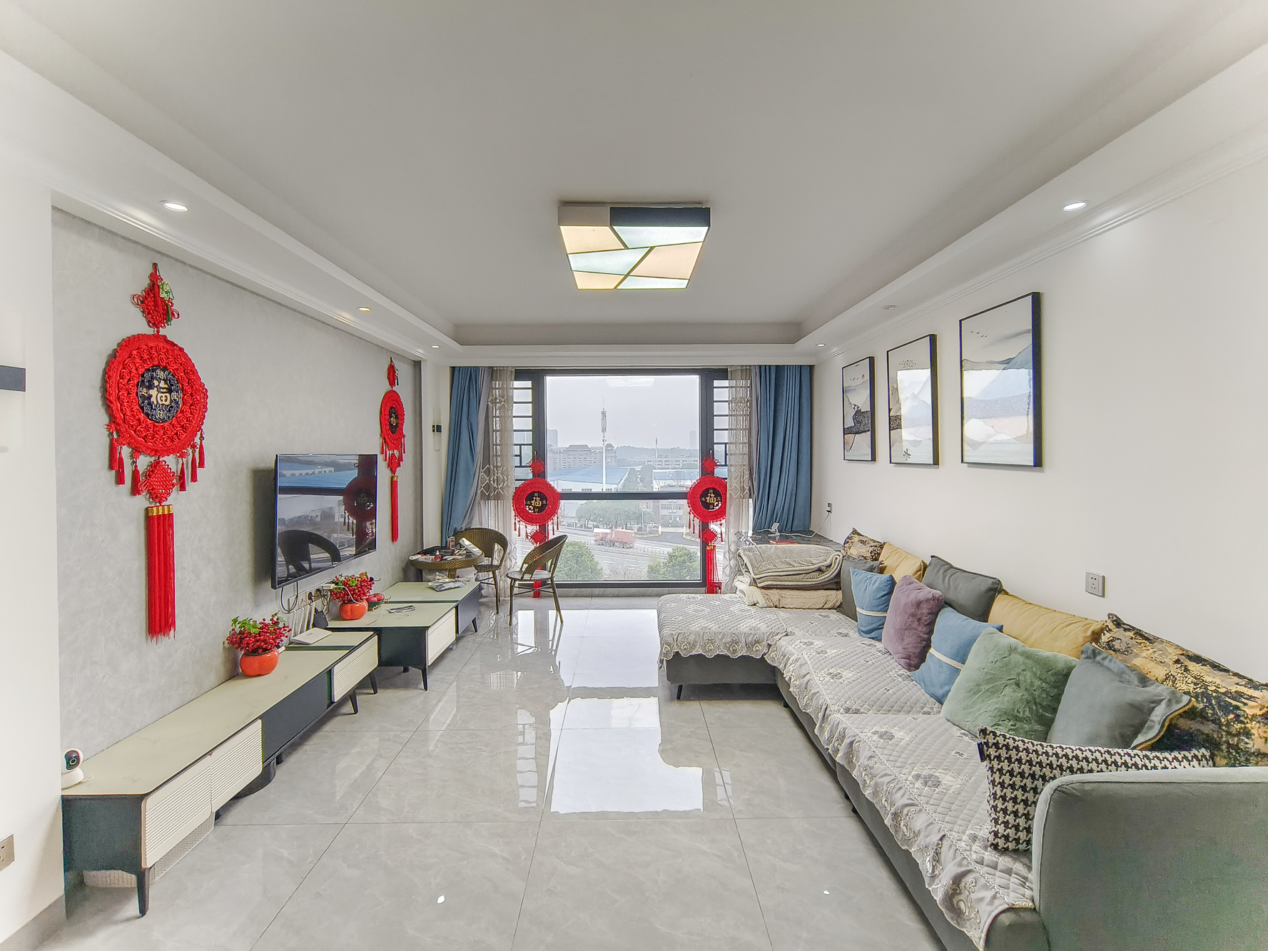 中安善化国际  3室2厅2卫    66.8万 中安善化国际  3室2厅2卫    66.8万客厅