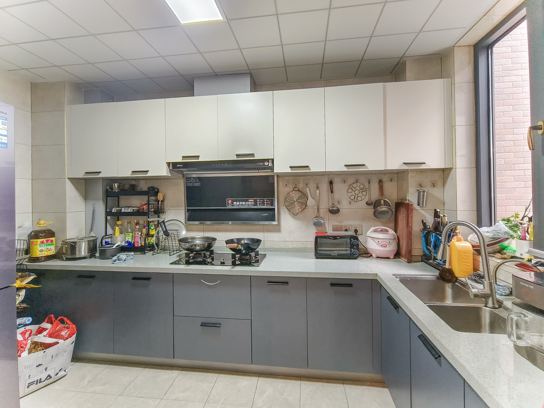 中安善化国际  3室2厅2卫    66.8万 中安善化国际  3室2厅2卫    66.8万厨房