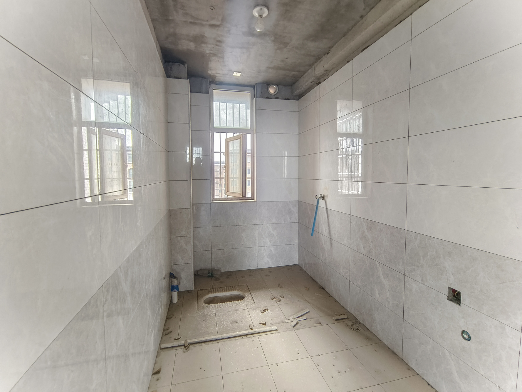 中安善化国际 3室2厅2卫 58.0万 中安善化国际 3室2厅2卫 58.0万卫生间