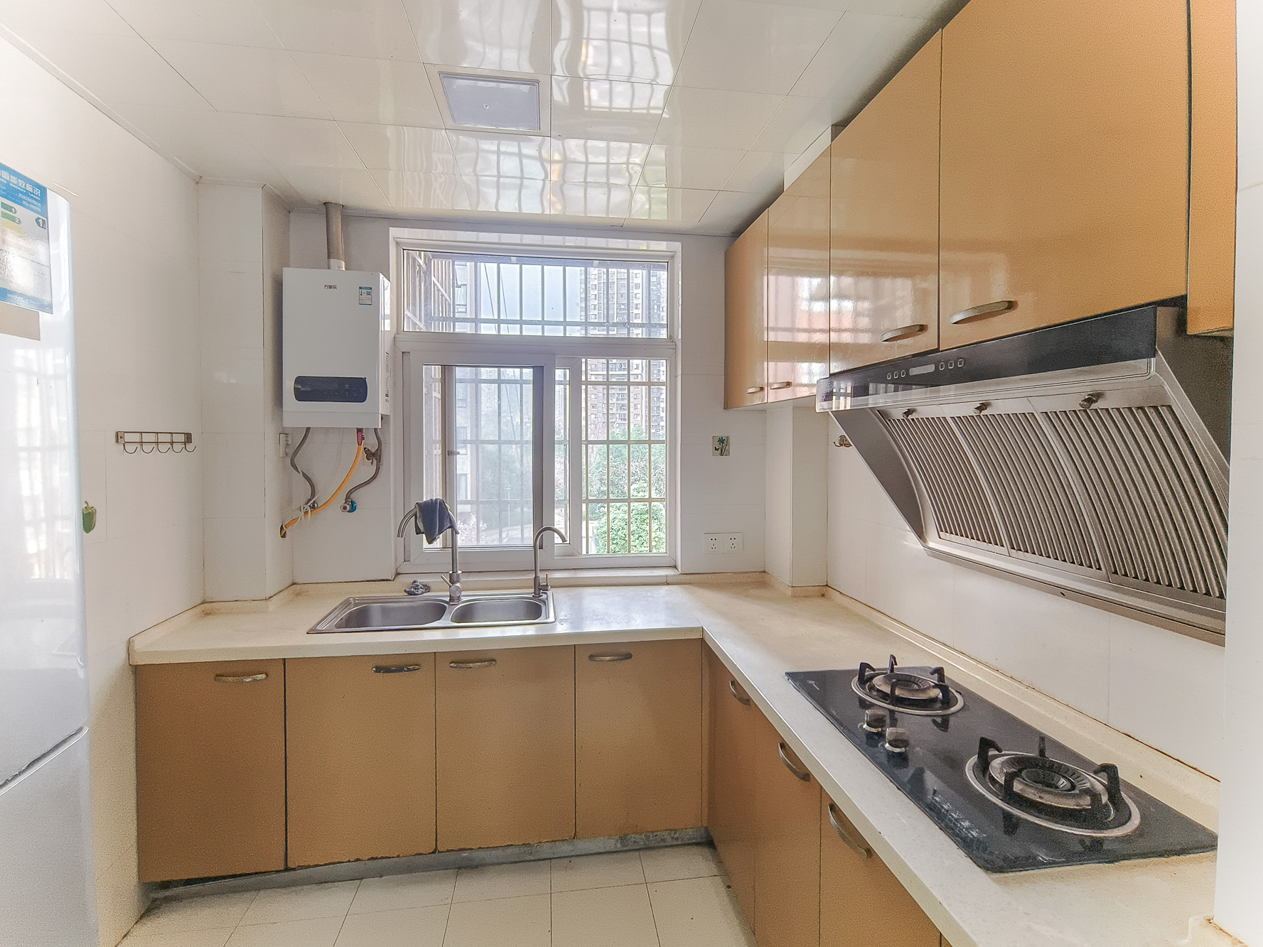 湘瑞家园 2室2厅1卫 48.0万 湘瑞家园 2室2厅1卫 48.0万厨房