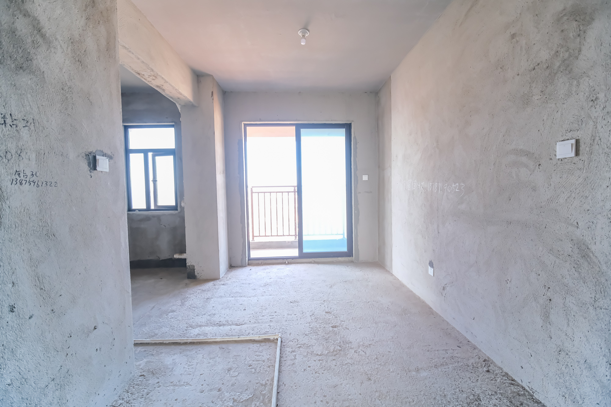 星雅美辰 3室2厅2卫 79.8万 星雅美辰 3室2厅2卫 79.8万客厅