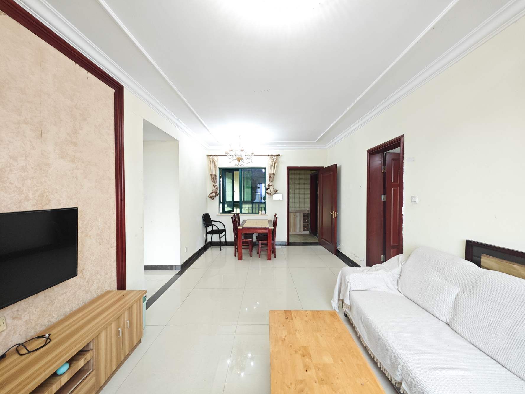 恒大城 3室2厅1卫 69.0万 恒大城 3室2厅1卫 69.0万客厅